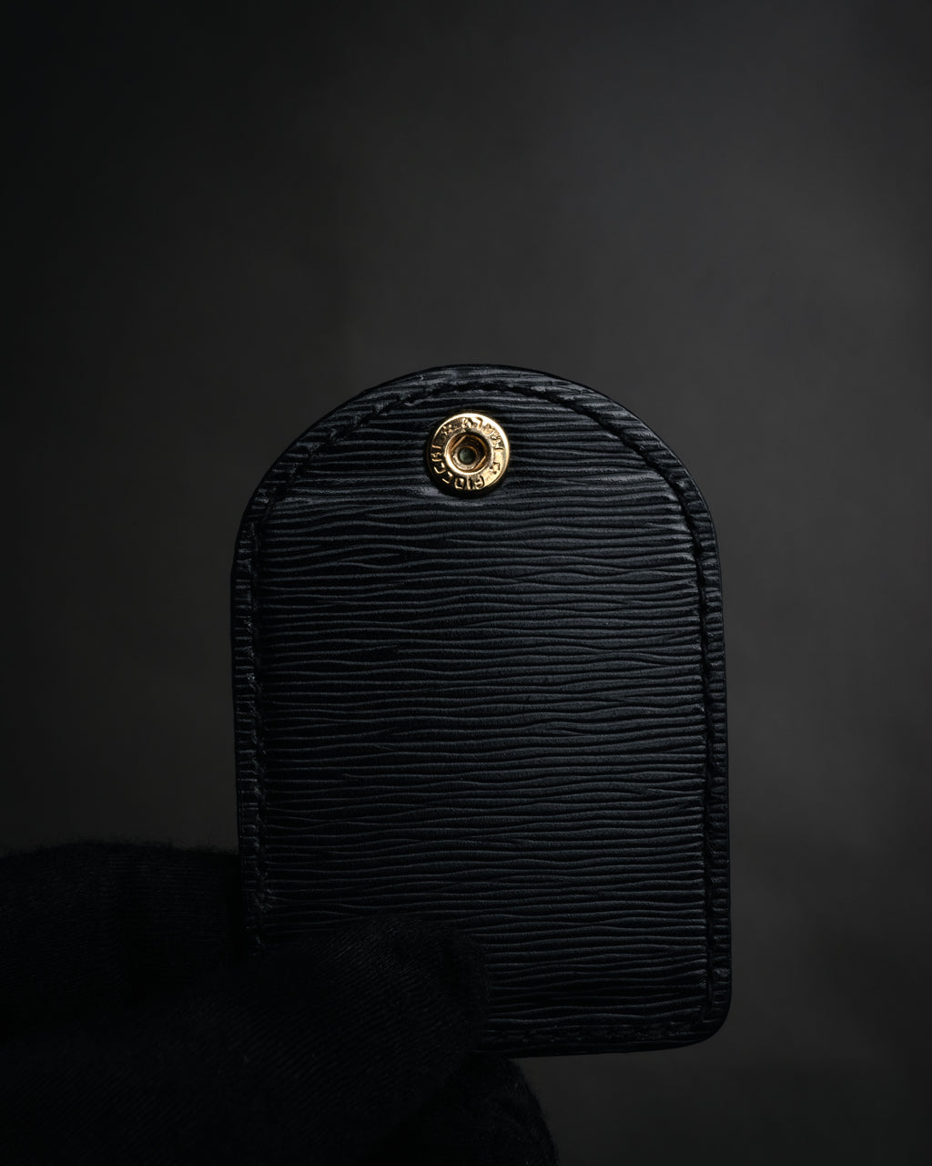 –SPECIAL– “Chloe” 90’s Sculptural trapeze top handle bag