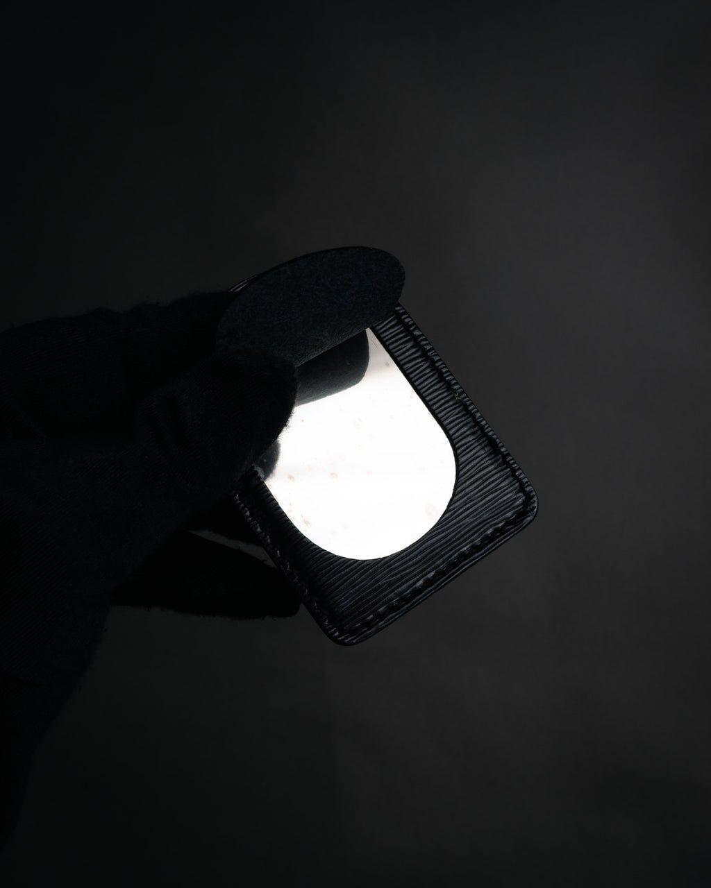 –SPECIAL– “Chloe” 90’s Sculptural trapeze top handle bag