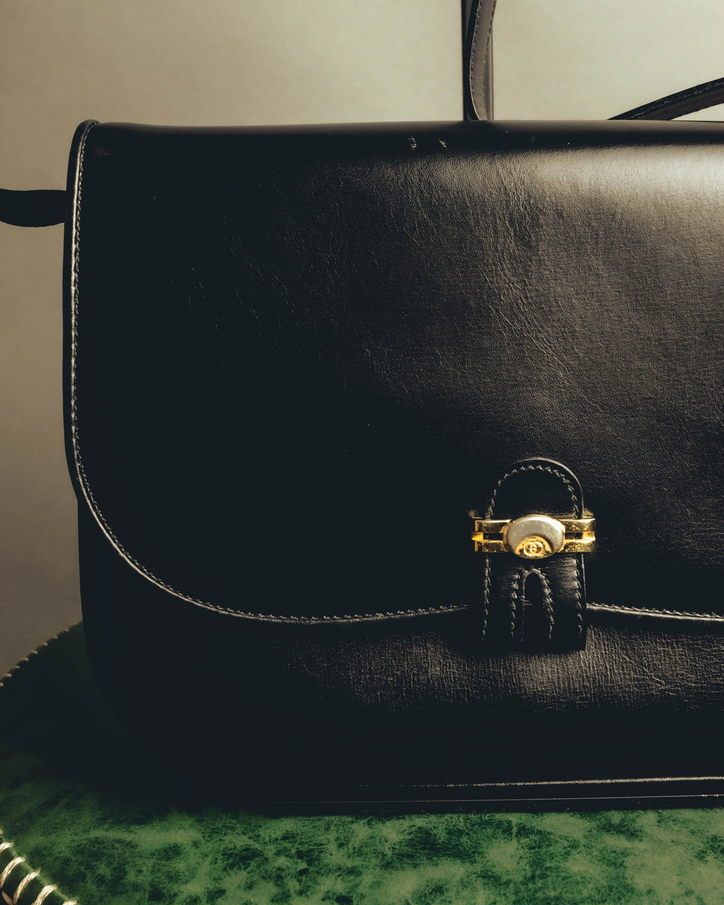 "GUCCI" 70's-80's Classic leather shoulder bag
