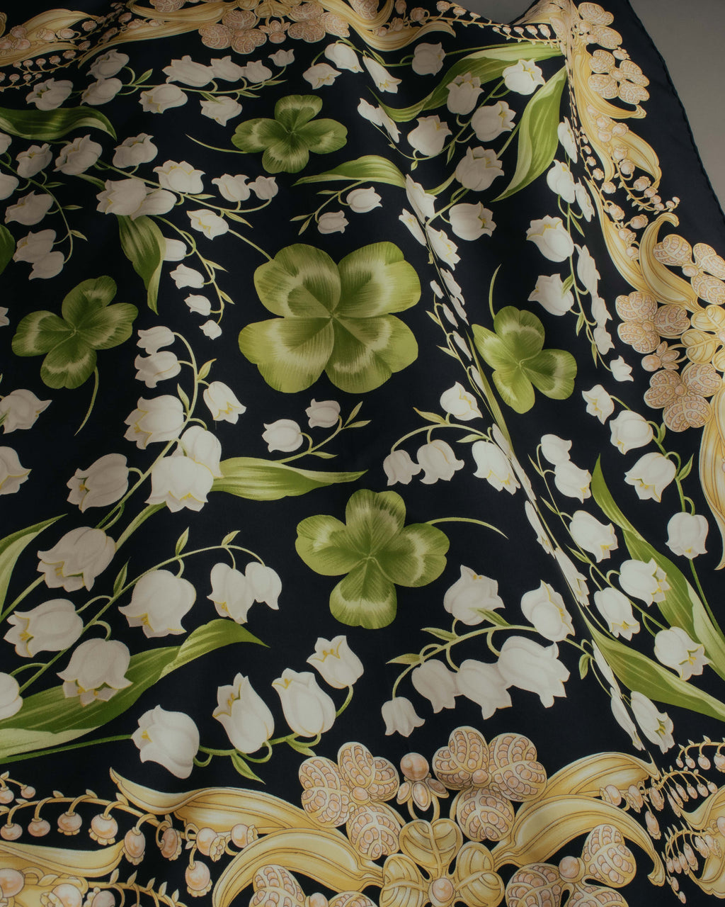 “Christian Dior” 90’s-00’s Lily of the valley silk scarf