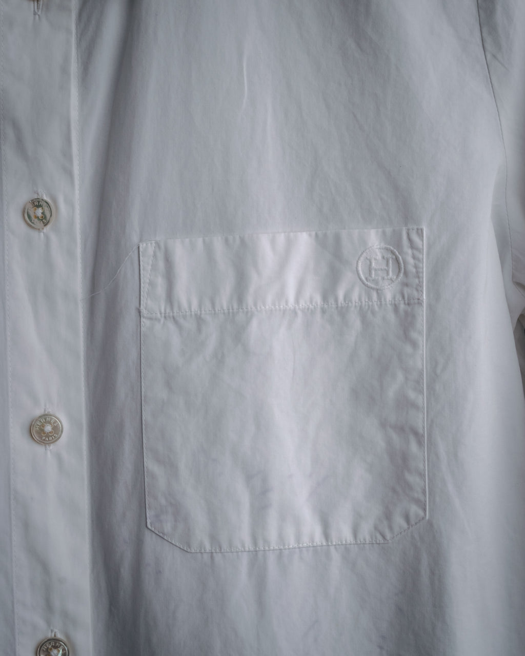“HERMÈS” 00’s-10’s Signature embroidered cotton shirt