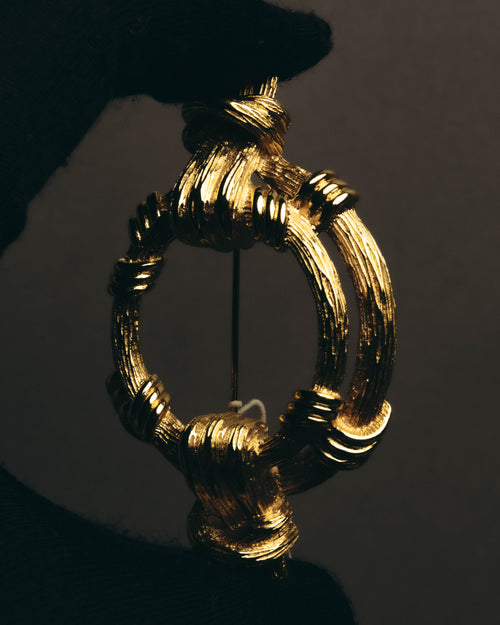 "Christian Dior" 80's-90's Sculptural gold tone ribbon brooch