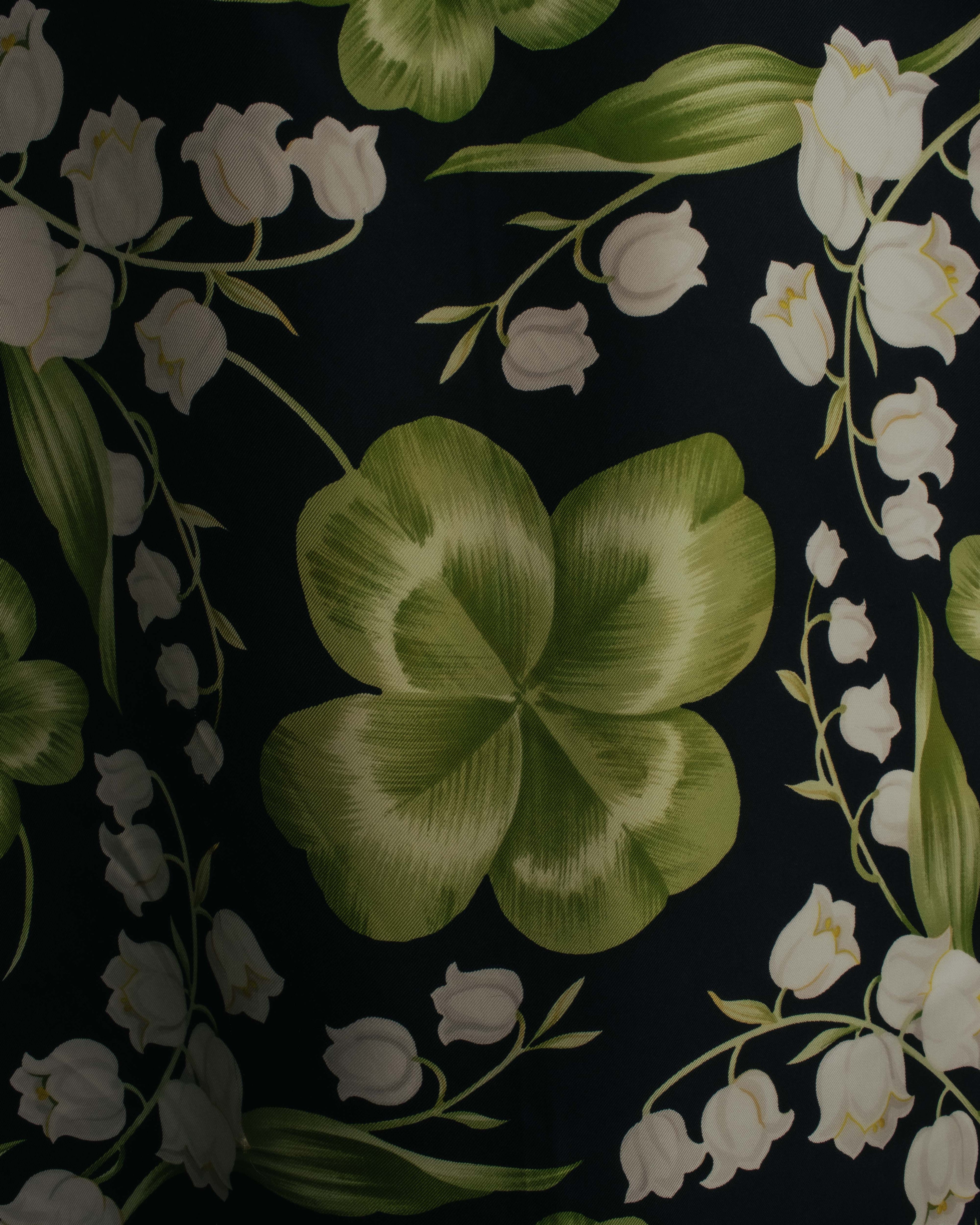 “Christian Dior” 90’s-00’s Lily of the valley silk scarf
