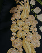 “Christian Dior” 90’s-00’s Lily of the valley silk scarf