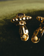"NINA RICCI" 80's-90's Bold gold tone red stone clip on earrings