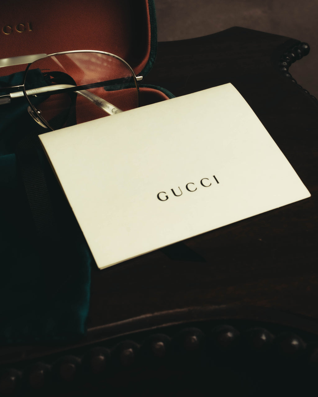 “GUCCI” 2010's Mother of pearl detail metal pilot eyewear