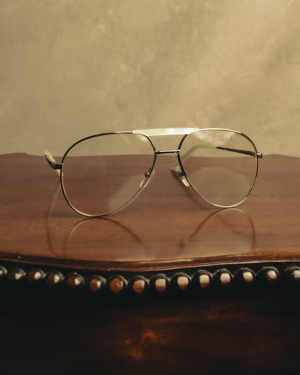“GUCCI” 2010's Mother of pearl detail metal pilot eyewear