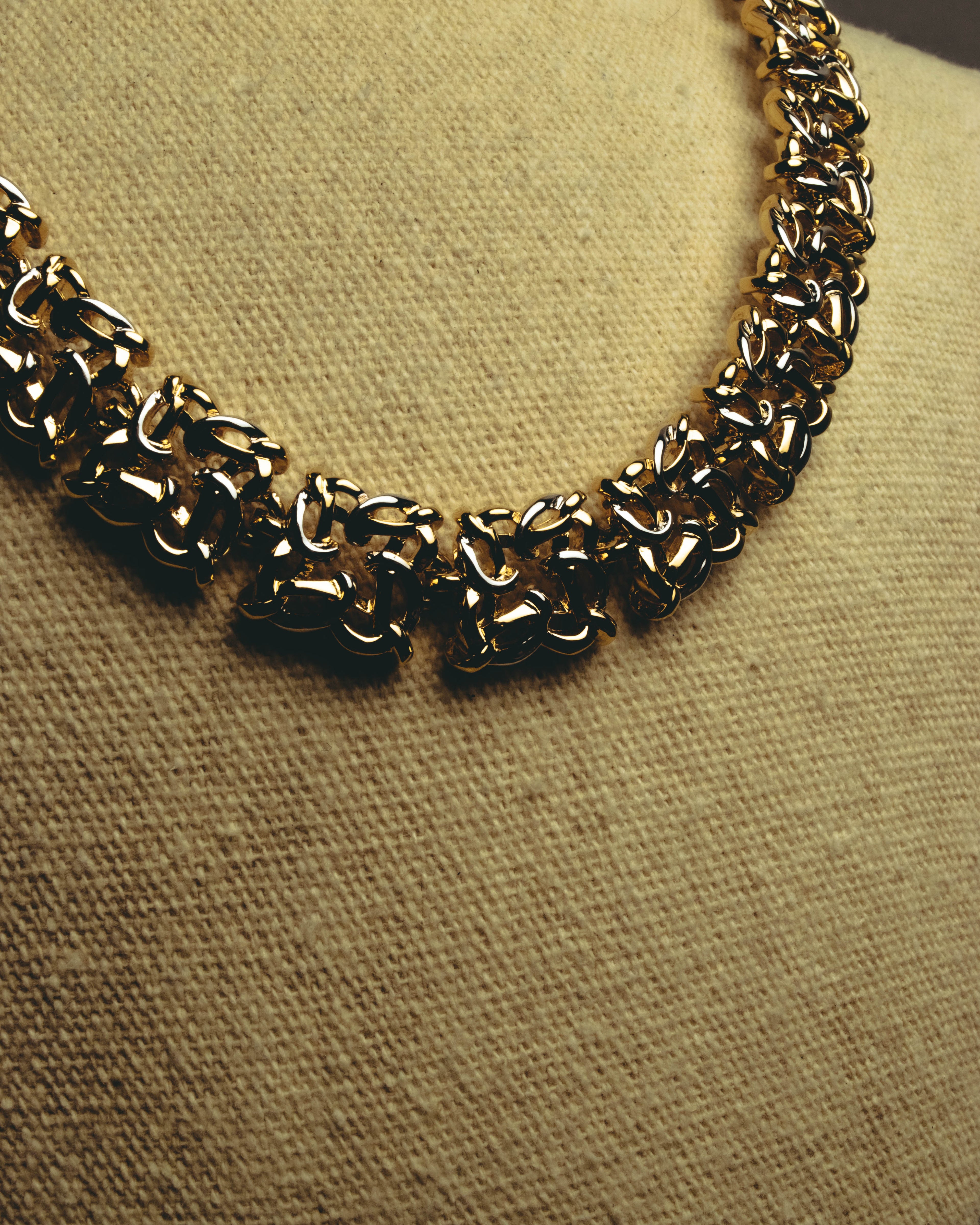 "NINA RICCI" 80's-00's Chunky two tone chain necklace
