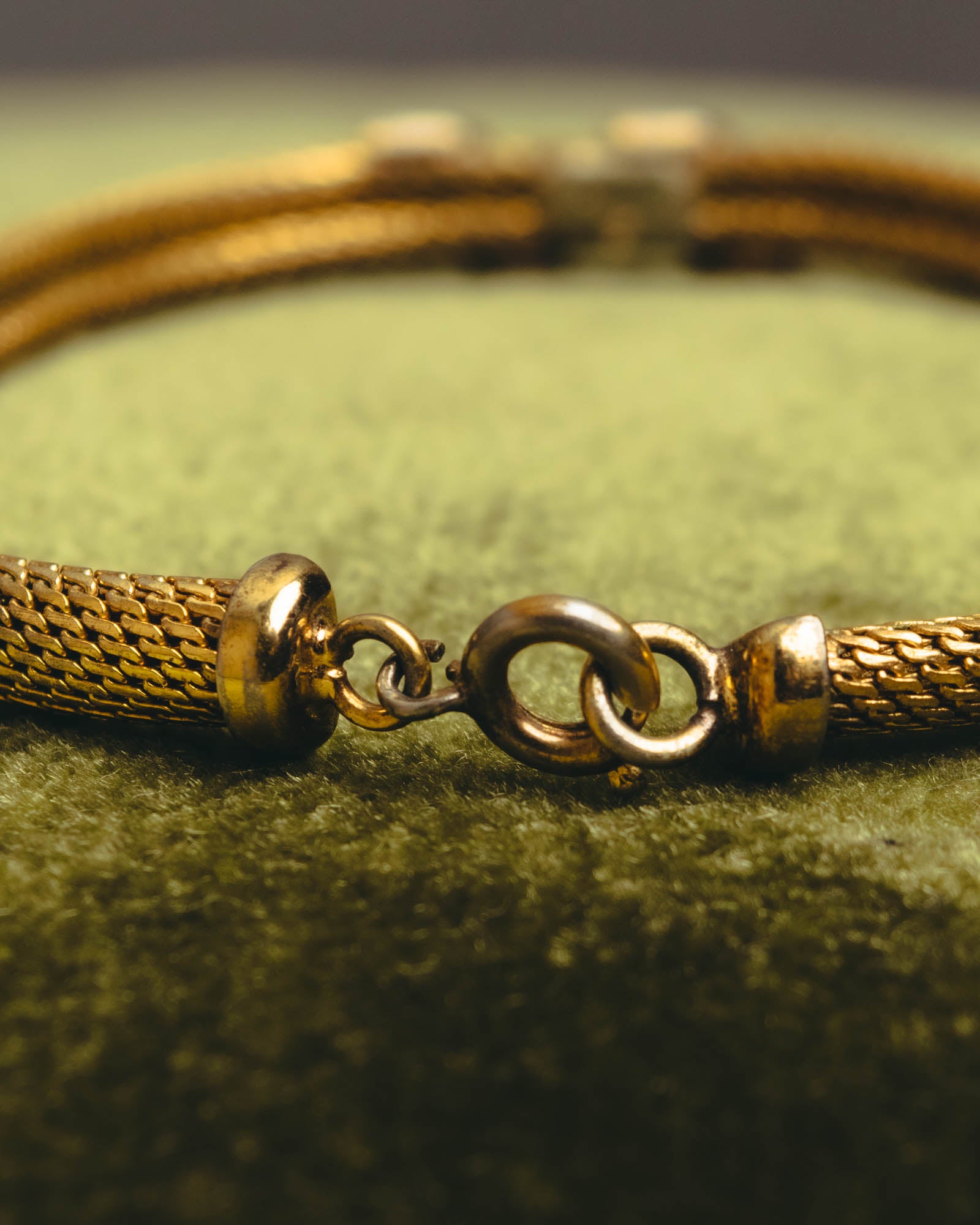 "Christian Dior" 70's Gold tone mesh chain necklace