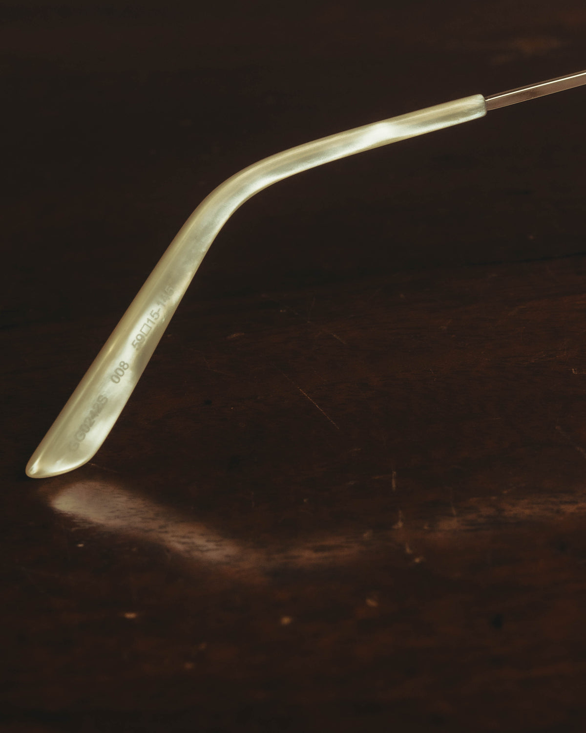 “GUCCI” 2010's Mother of pearl detail metal pilot eyewear