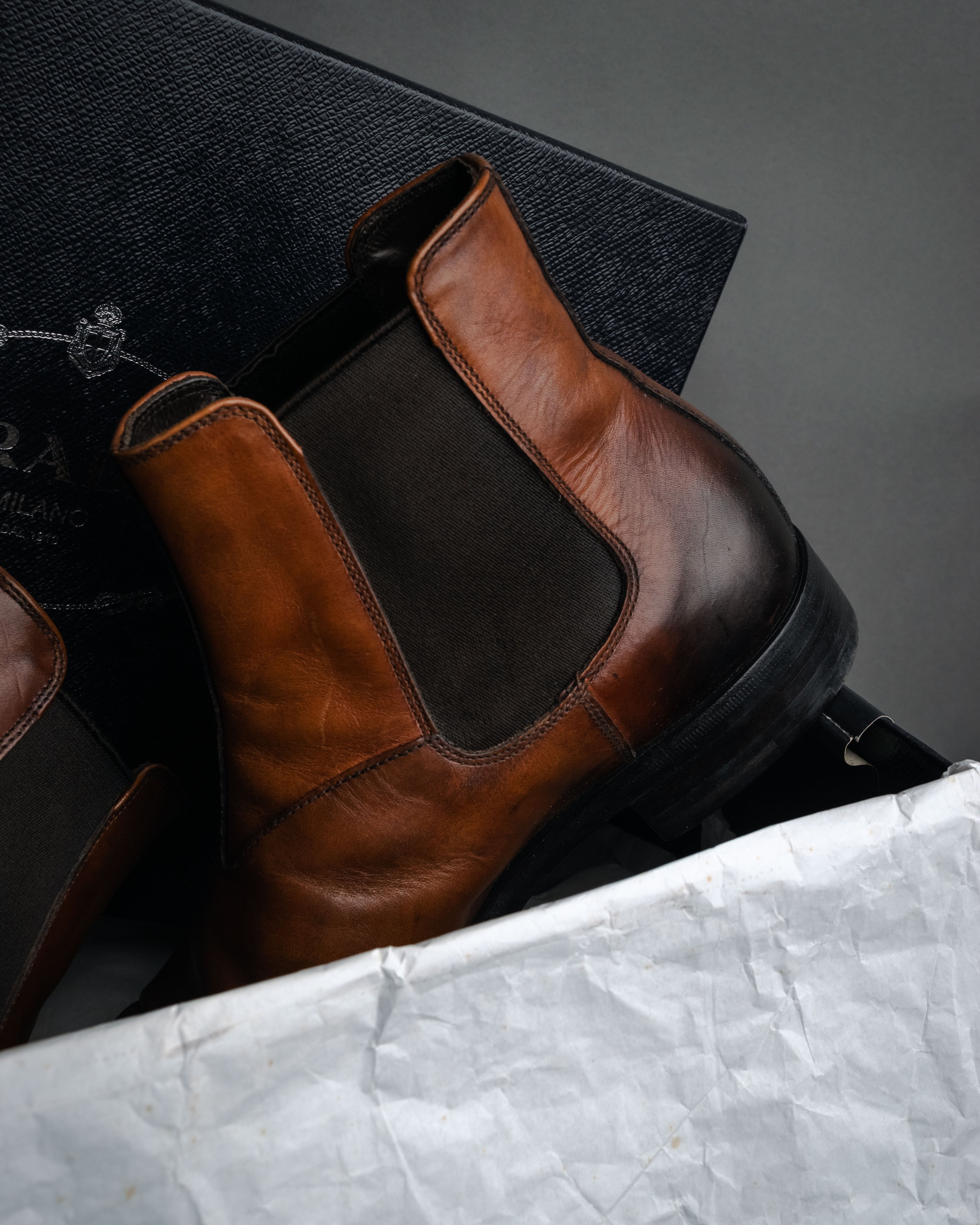“PRADA” 2013 Burnished brogue chelsea boots