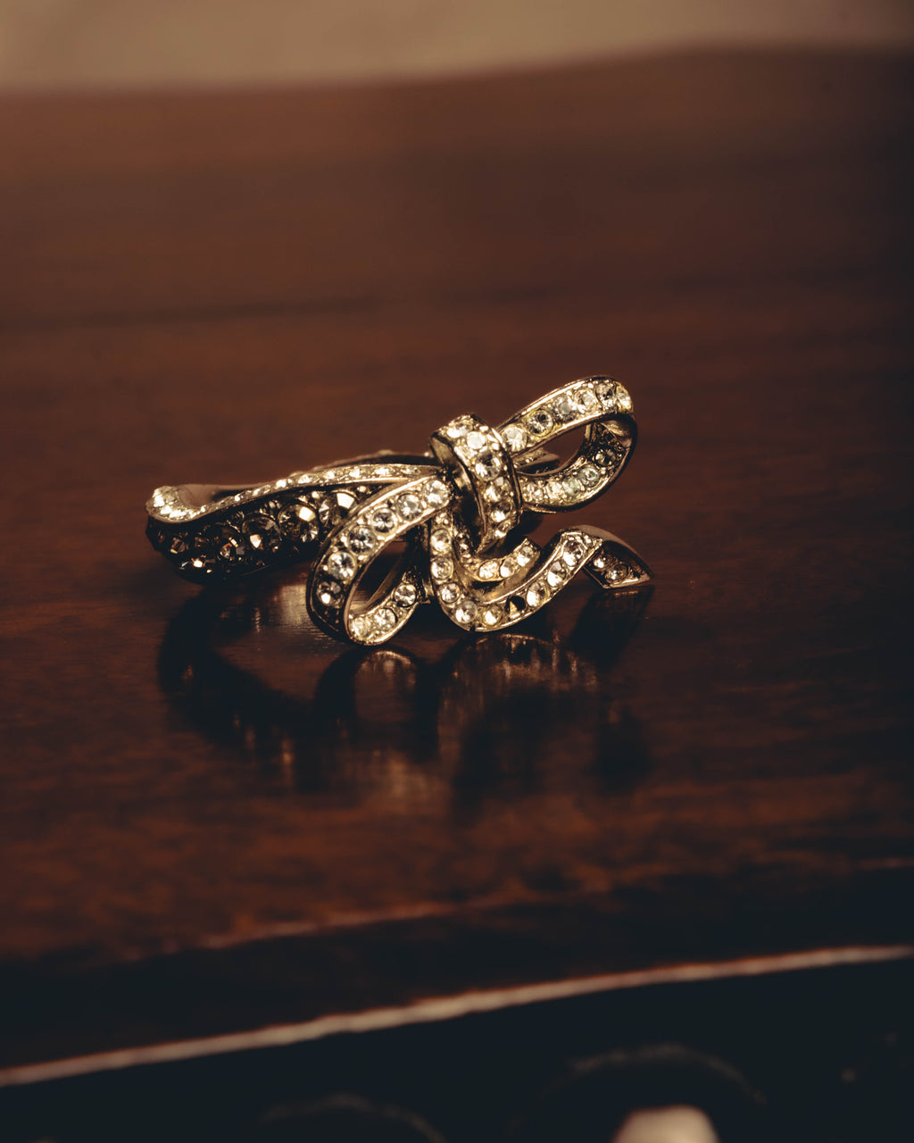 -SPECIAL- "CHANEL" 10AW Sparkling rhinestone bow ring