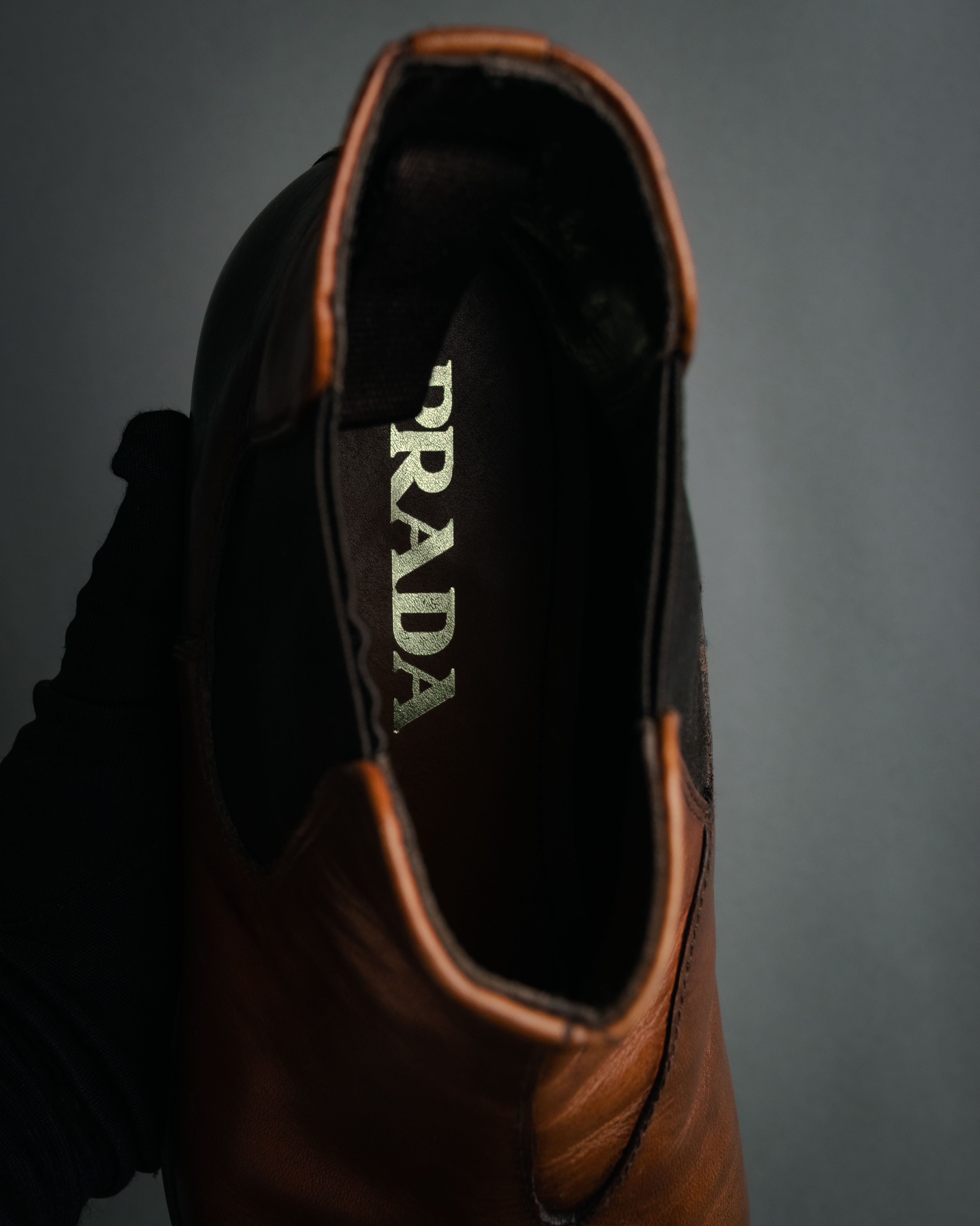 “PRADA” 2013 Burnished brogue chelsea boots
