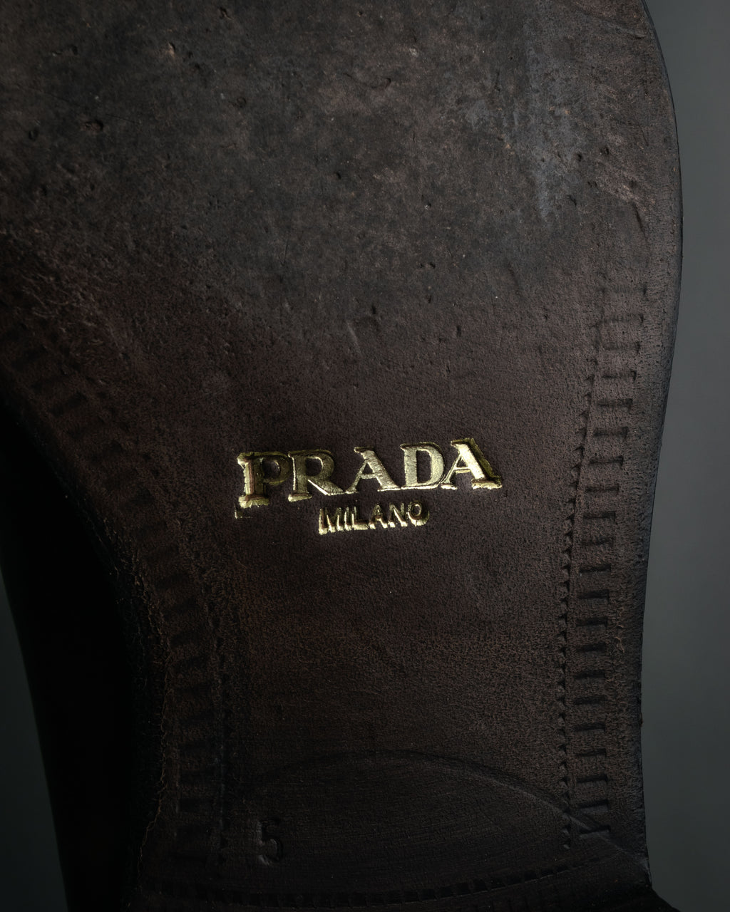 “PRADA” 2013 Burnished brogue chelsea boots