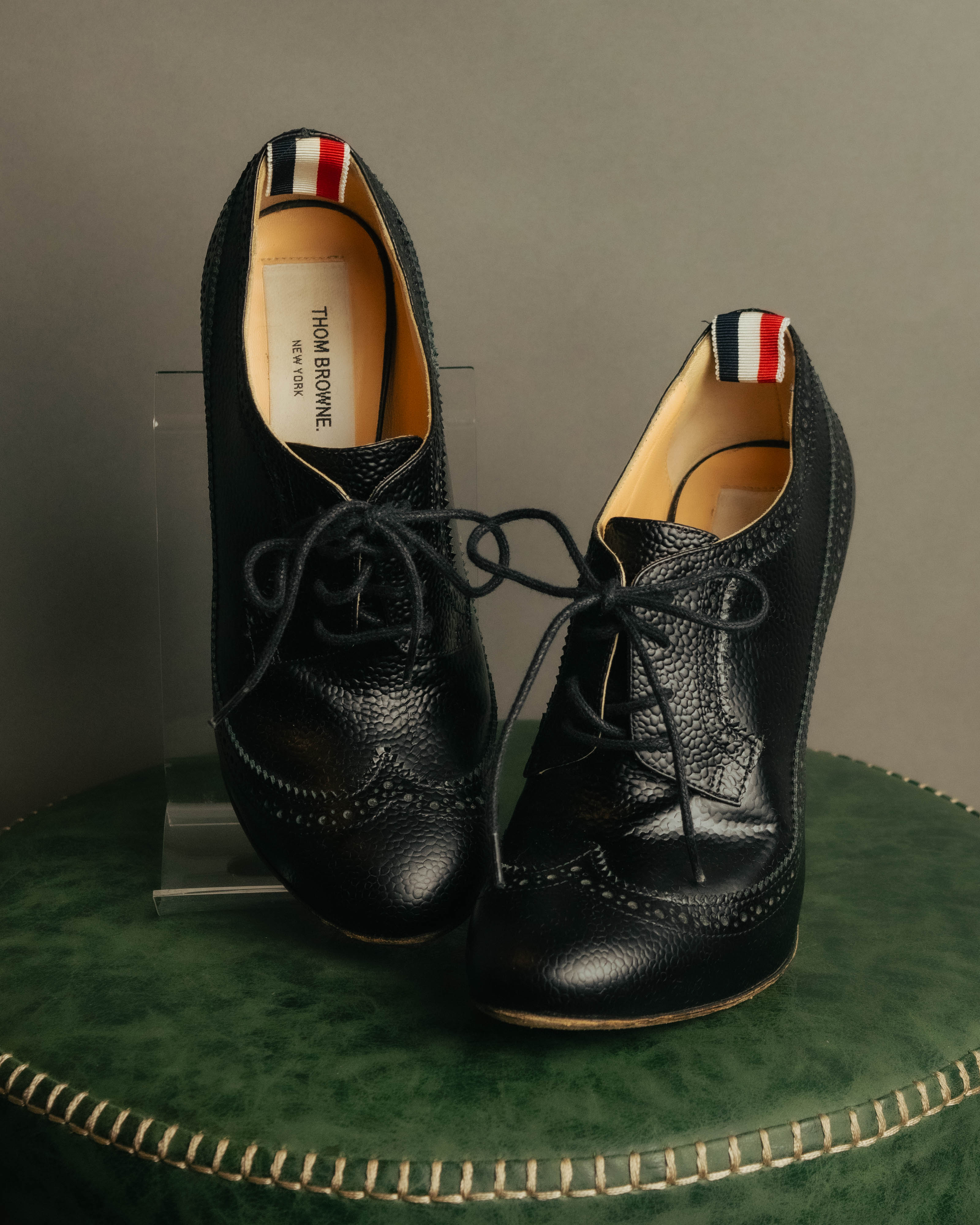 -SPECIAL- “Thom Browne” 2010’s- pebbled leather wingtip lace-up heels