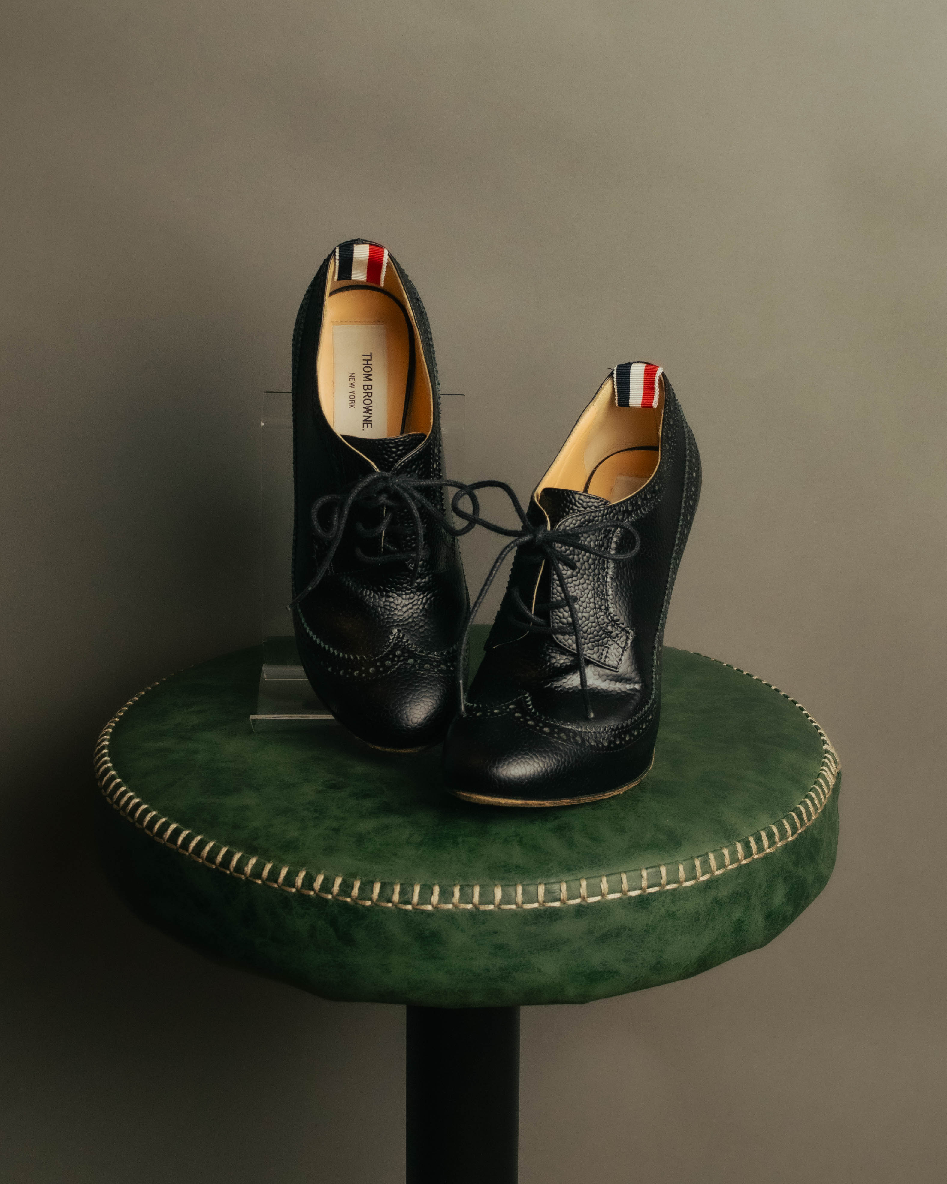 -SPECIAL- “Thom Browne” 2010’s- pebbled leather wingtip lace-up heels