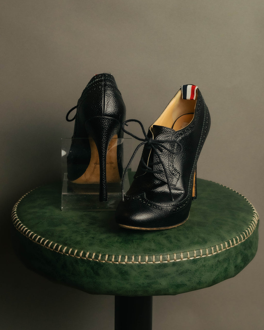 -SPECIAL- “Thom Browne” 2010’s- pebbled leather wingtip lace-up heels