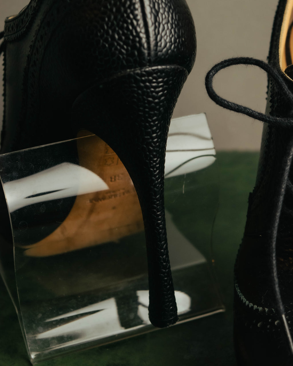 -SPECIAL- “Thom Browne” 2010’s- pebbled leather wingtip lace-up heels