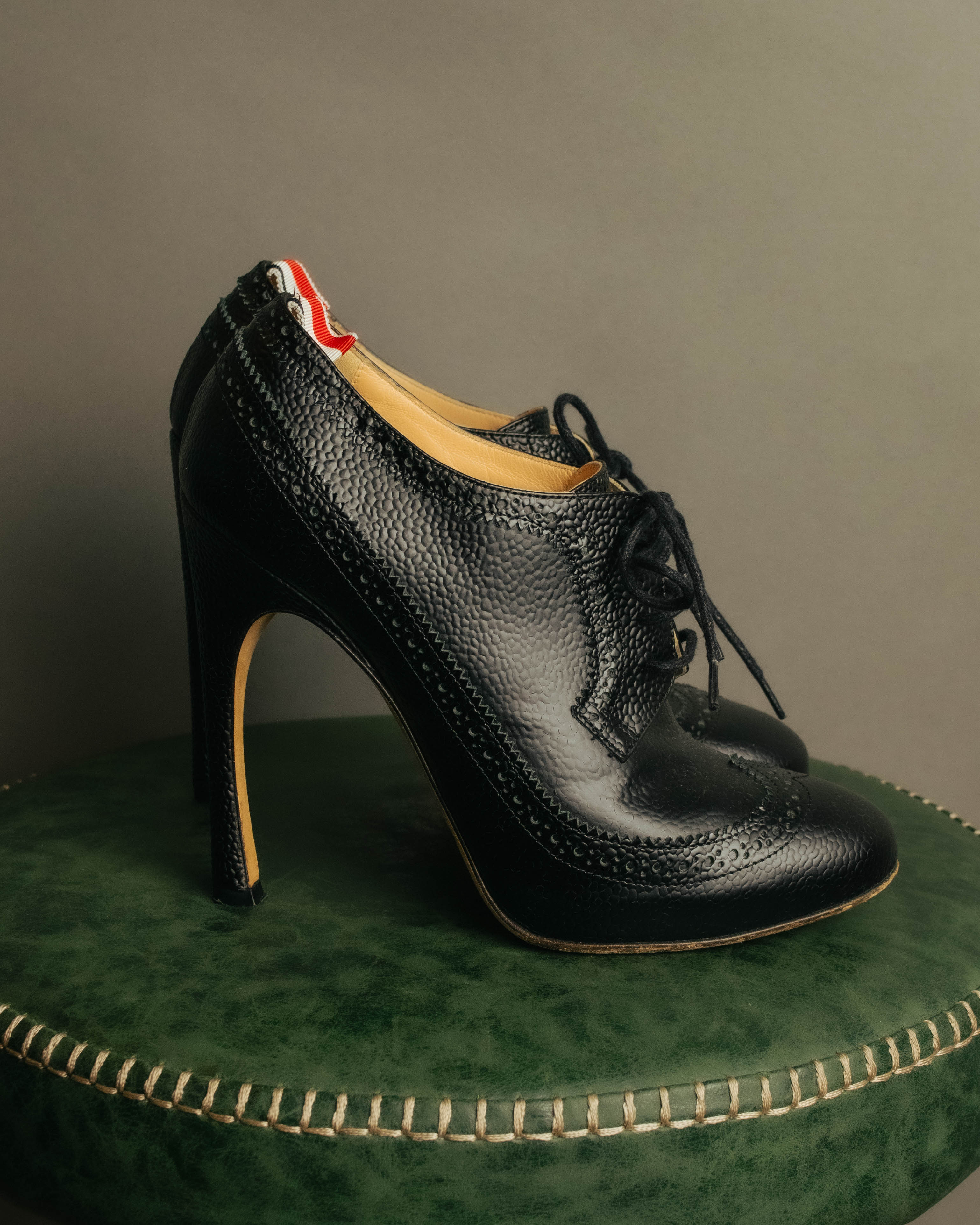 -SPECIAL- “Thom Browne” 2010’s- pebbled leather wingtip lace-up heels