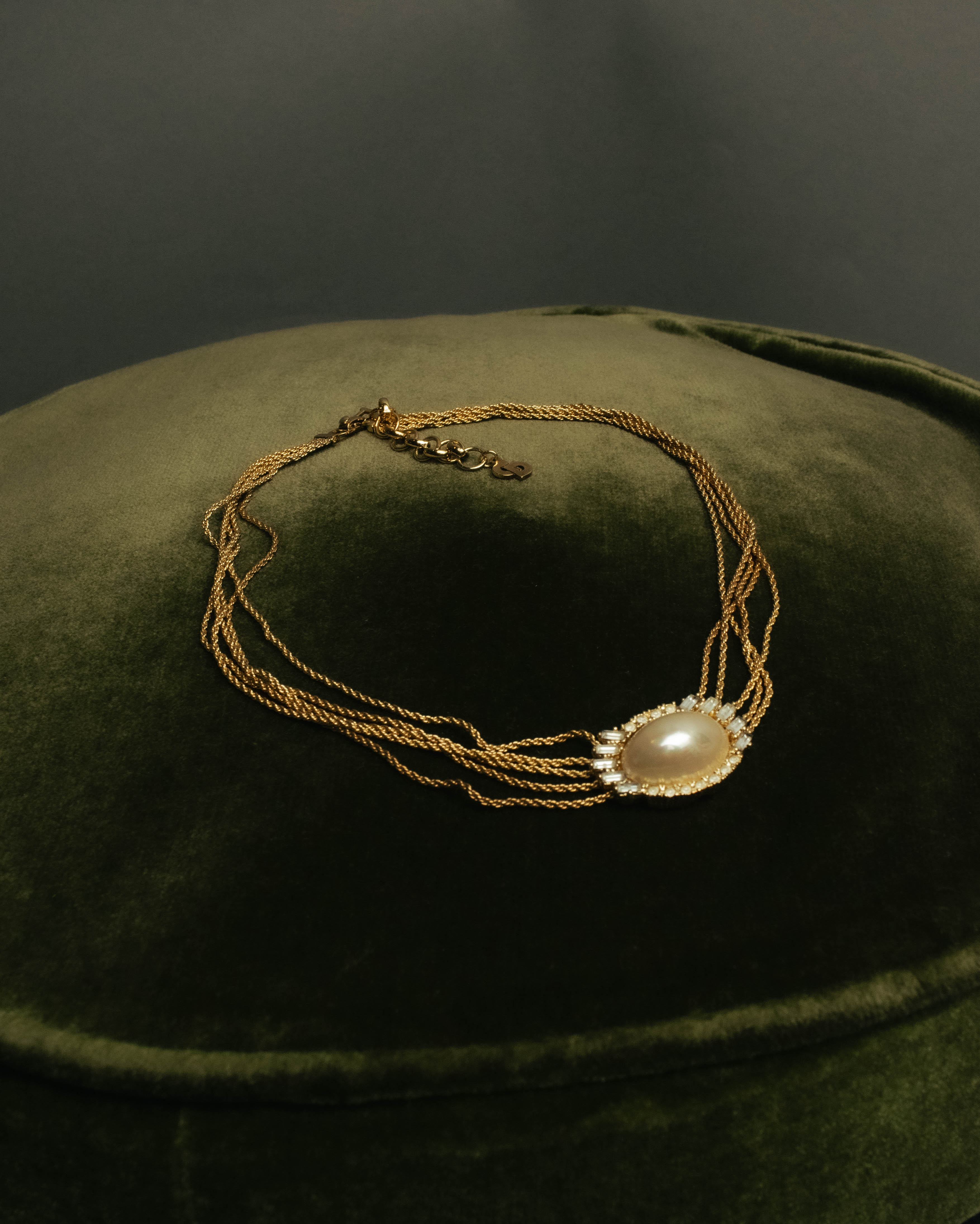 -SPECIAL- “Christian Dior” 80’s-90’s Pearl cabochon multi chain necklace