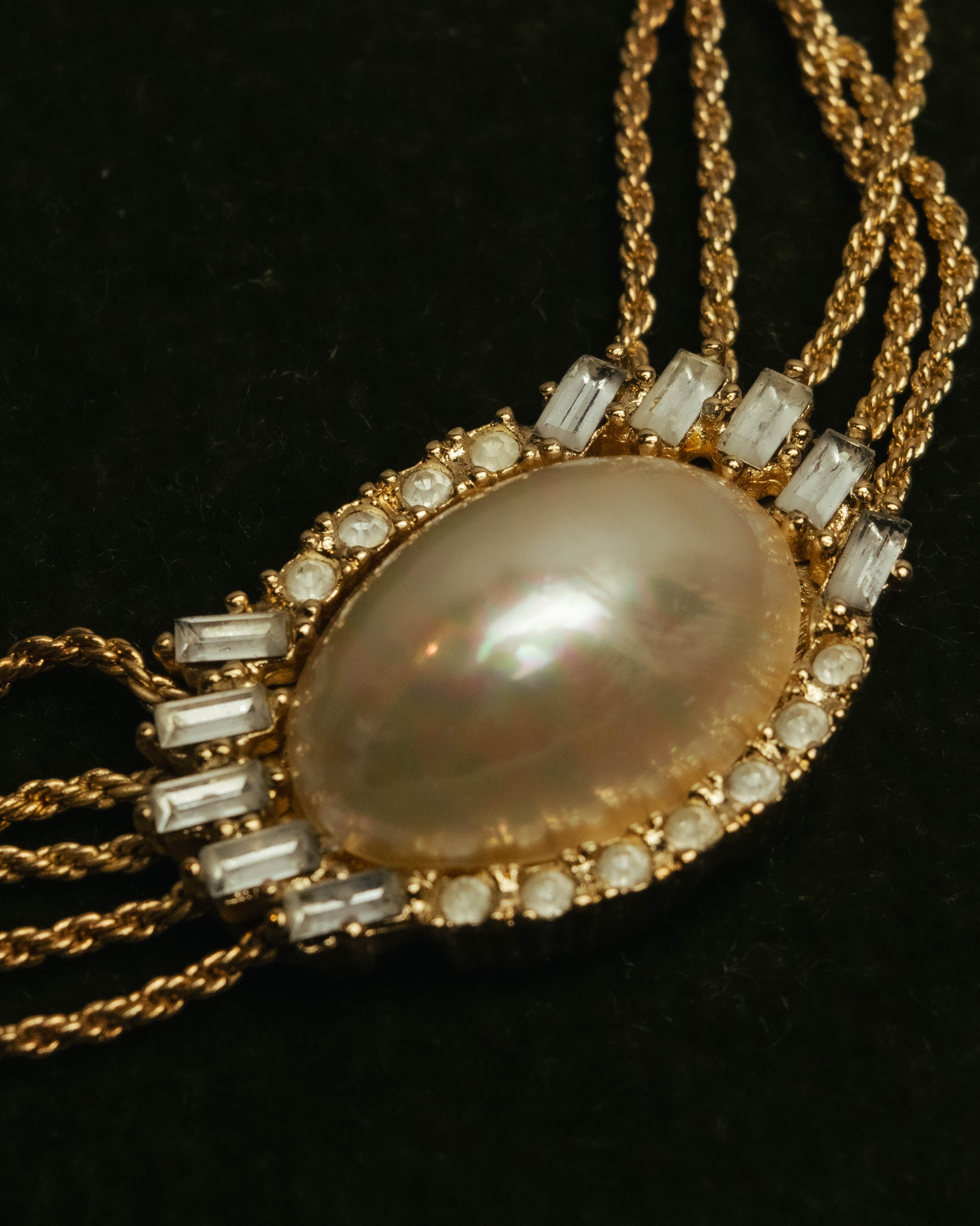 -SPECIAL- “Christian Dior” 80’s-90’s Pearl cabochon multi chain necklace