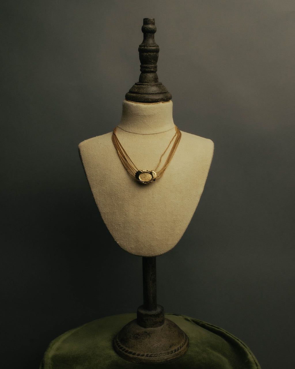 -SPECIAL- “Christian Dior” 80’s-90’s Pearl cabochon multi chain necklace