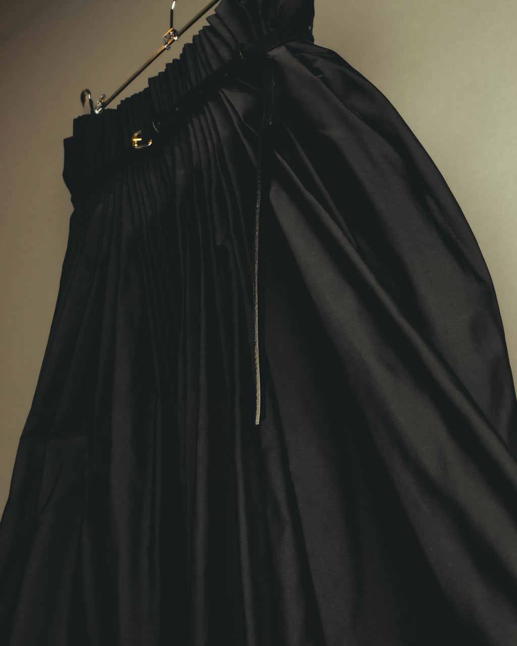 –SPECIAL– GIANFRANCO FERRE 00's Dramatic pleated maxi skirt