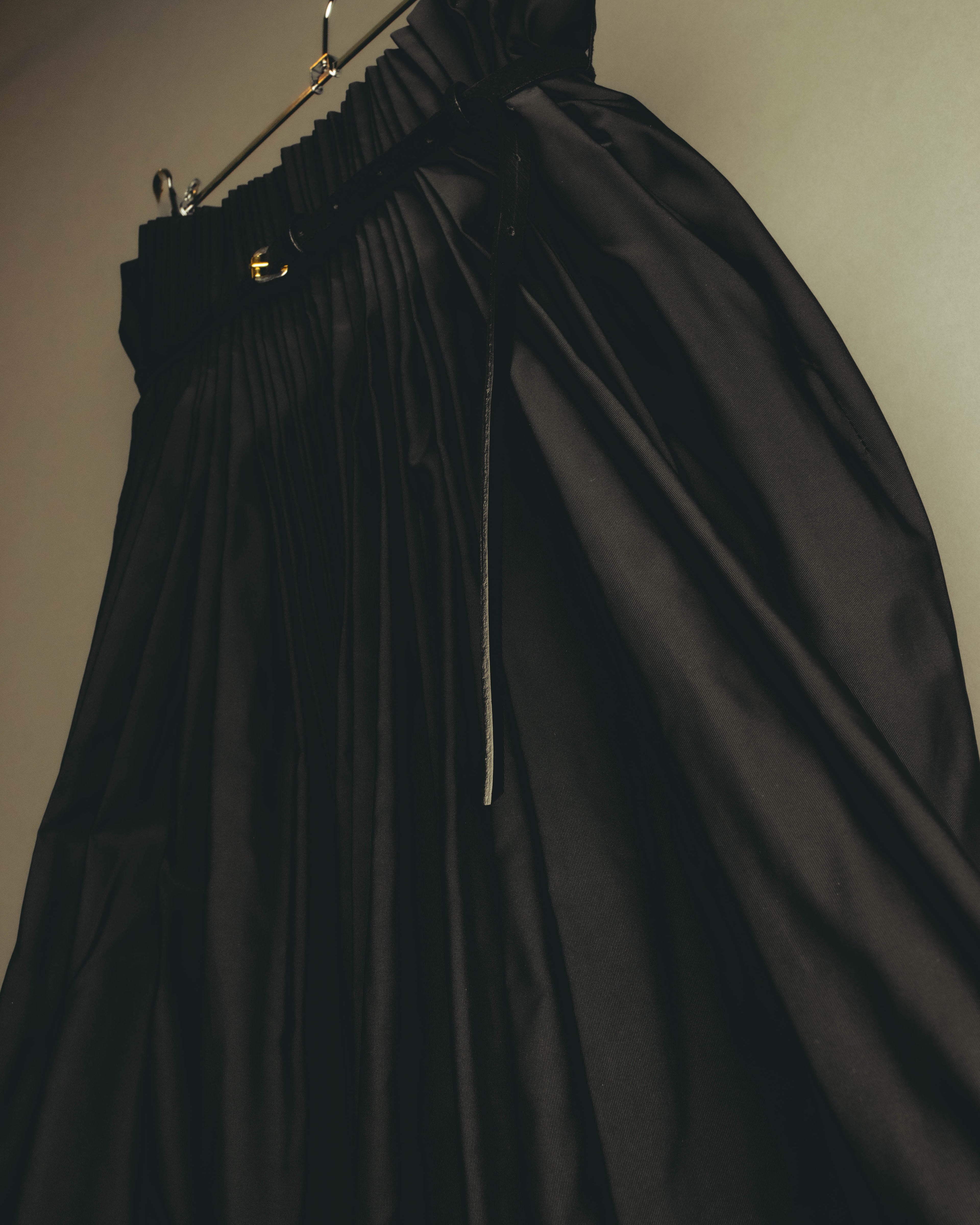 –SPECIAL– GIANFRANCO FERRE 00's Dramatic pleated maxi skirt