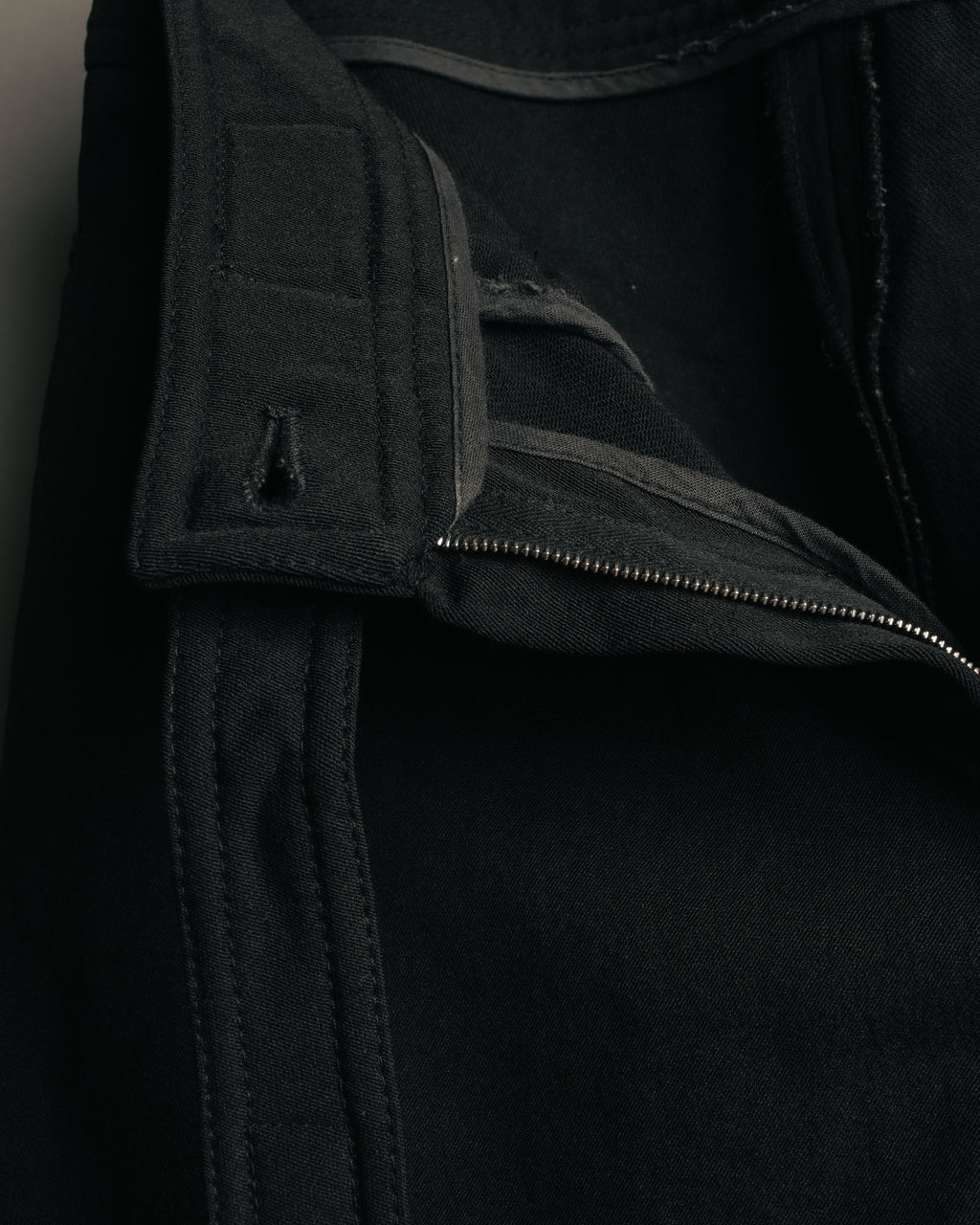 “GUCCI” 90’s-00’s Velcro waist straight pants