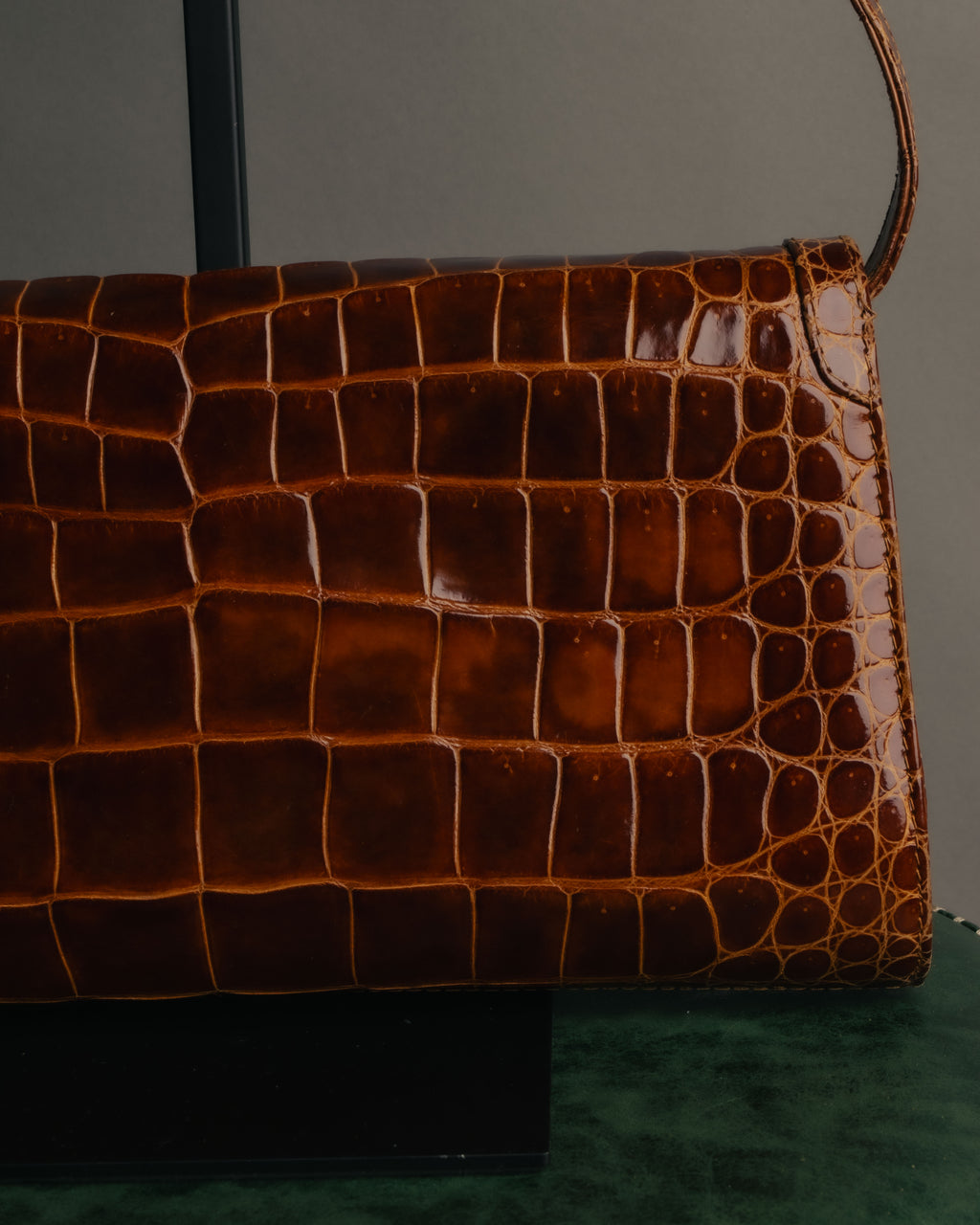 -SPECIAL- “GUCCI” 70’s Crocodile tiger eye clasp shoulder bag