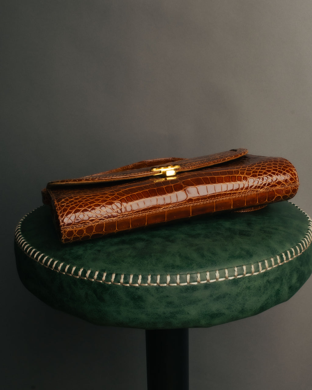 -SPECIAL- “GUCCI” 70’s Crocodile tiger eye clasp shoulder bag