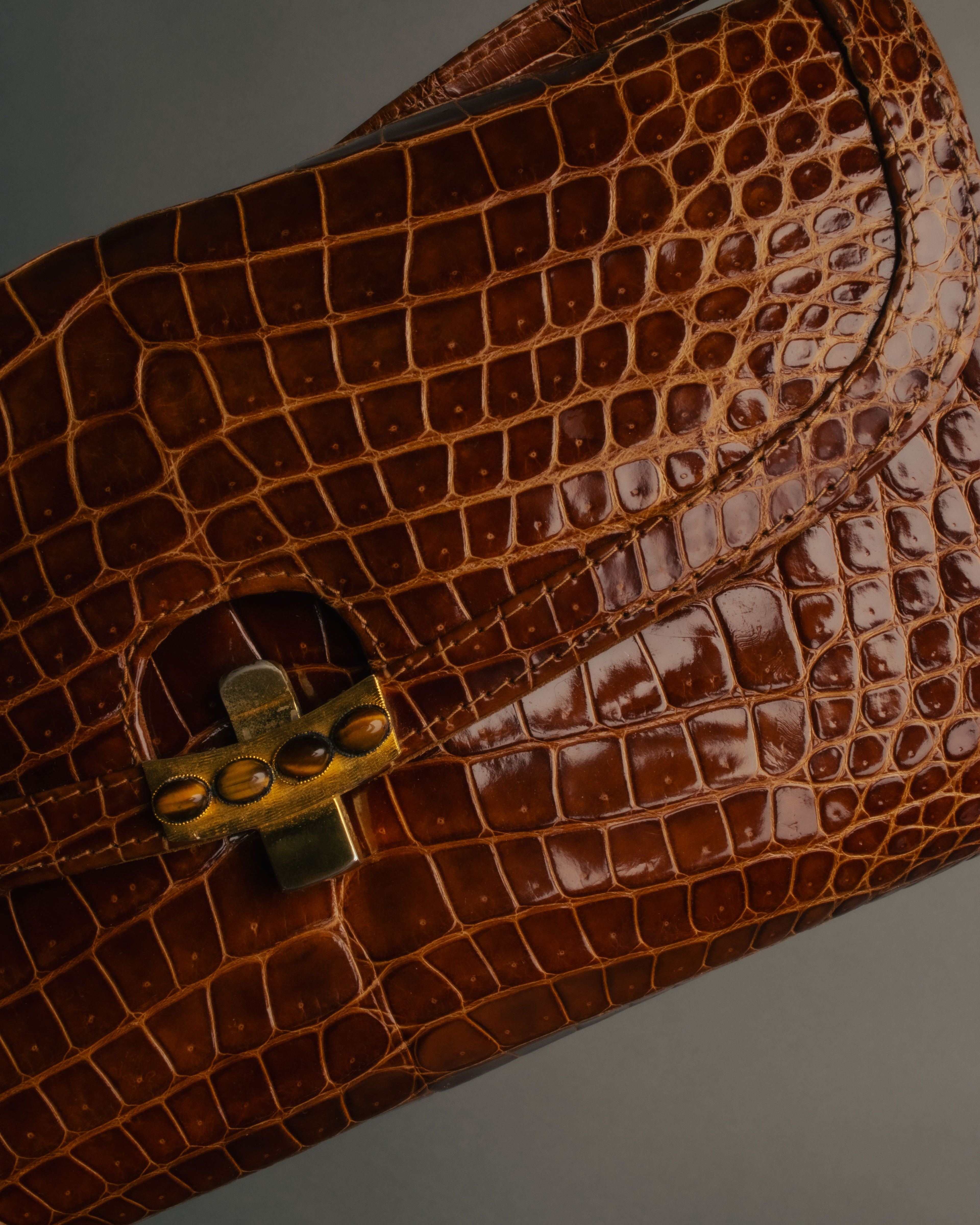 -SPECIAL- “GUCCI” 70’s Crocodile tiger eye clasp shoulder bag