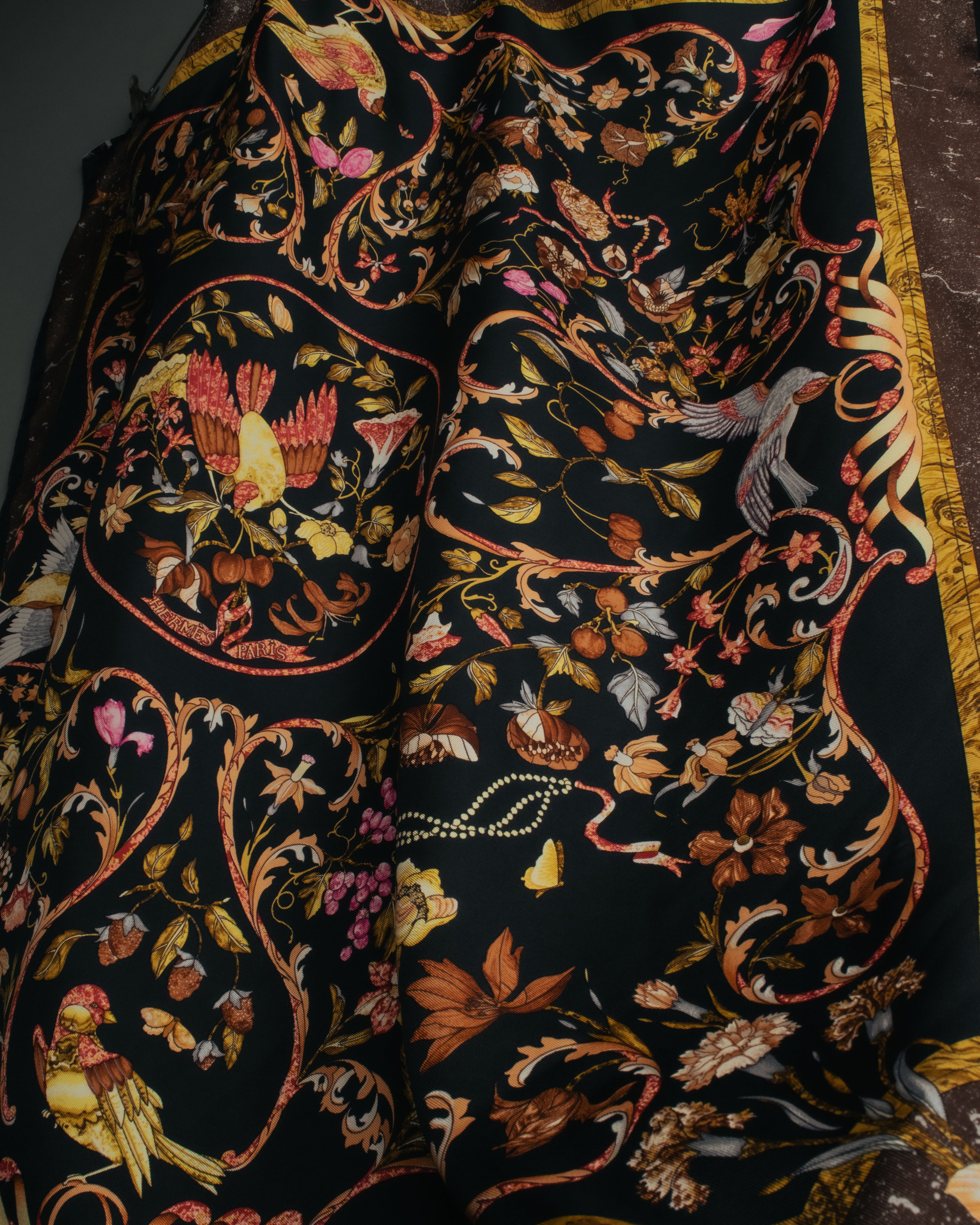 -SPECIAL- “HERMÈS“ 90’s Pierres d’orient et d’occident silk scarf