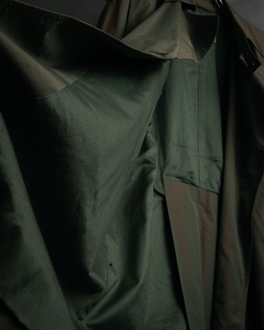 “Christian Dior” 80’s-90’s Iridescent belted trench coat