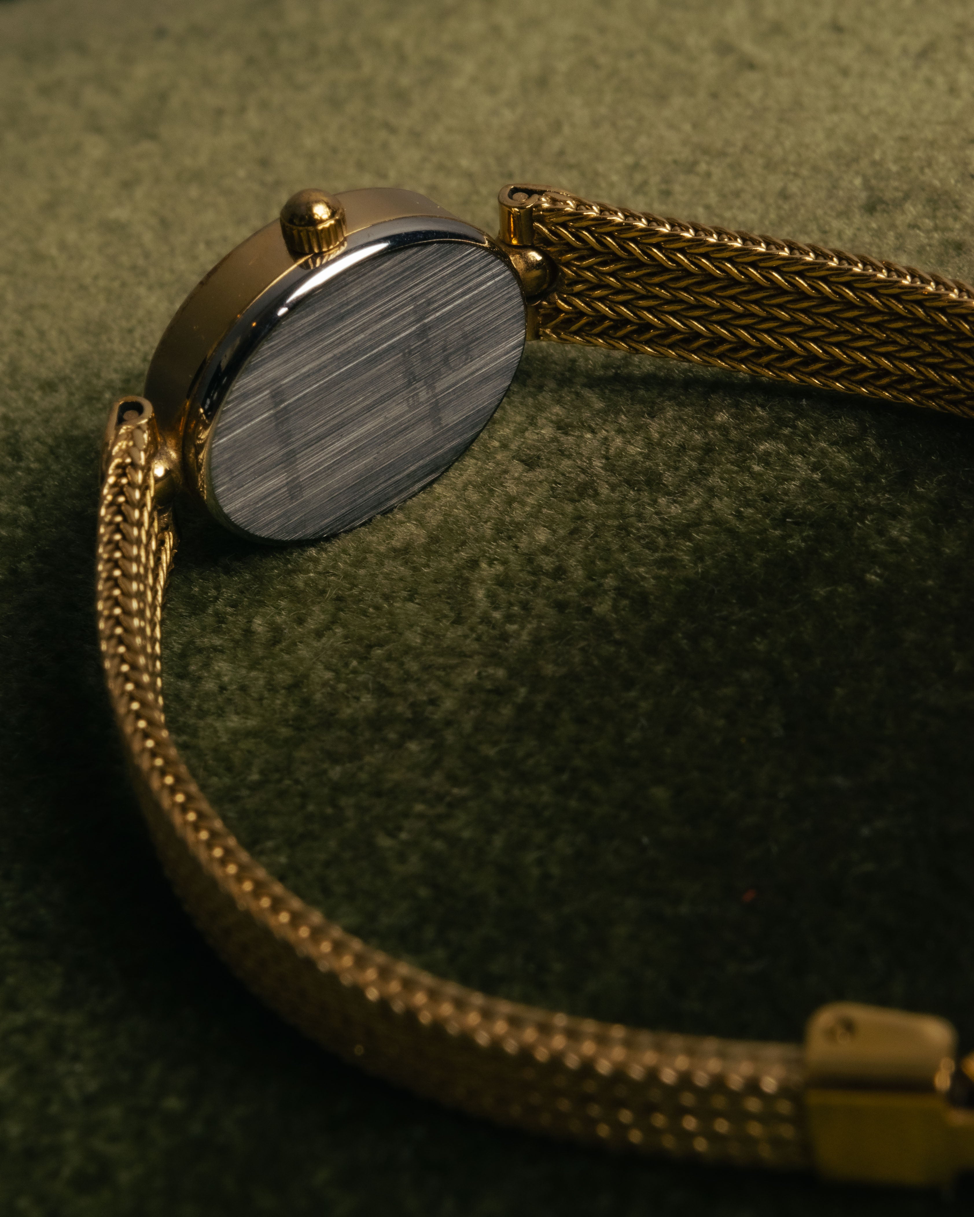 -SPECIAL- “Christian Bernard” 80’s-90’s Oval mesh bracelet watch