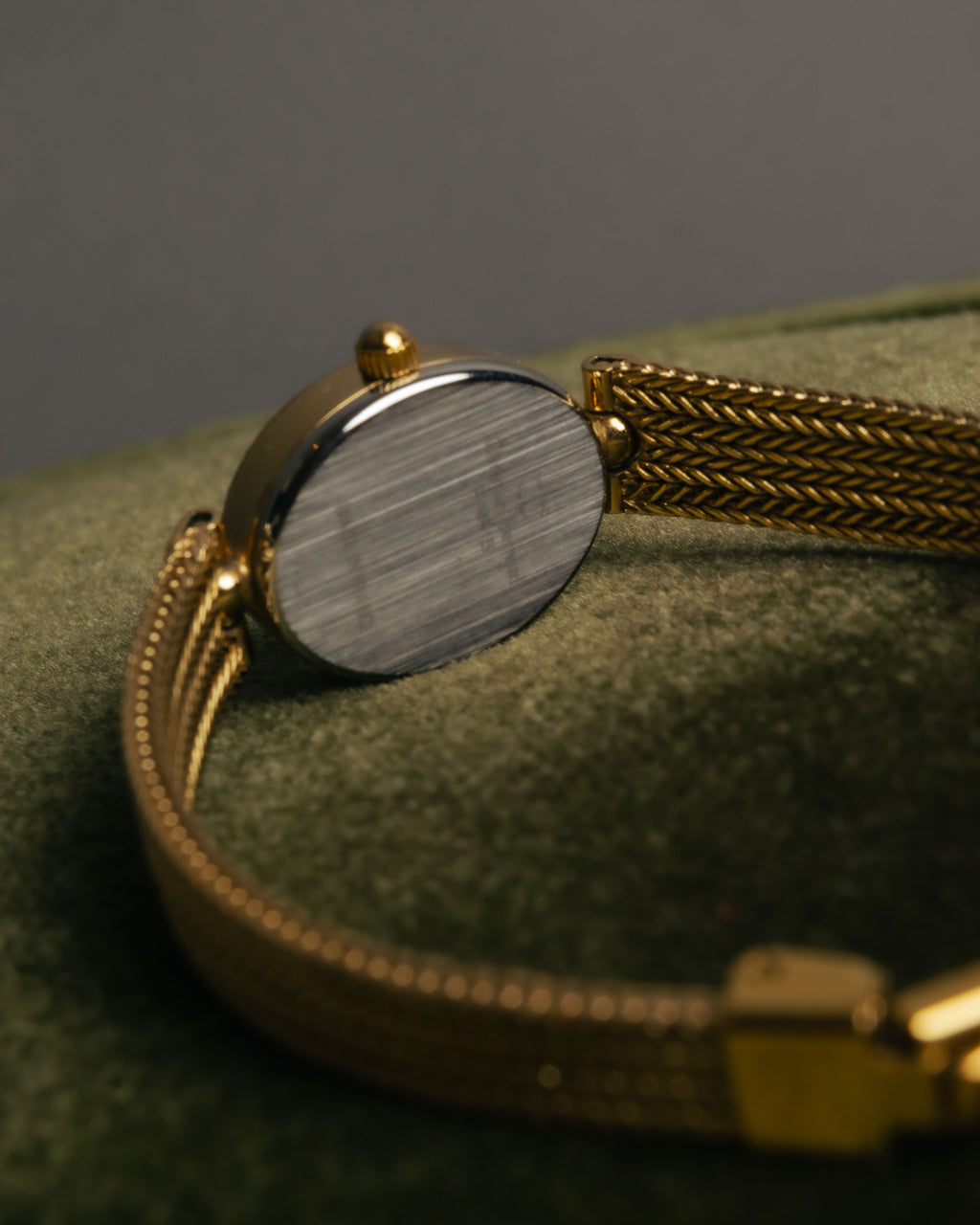 -SPECIAL- “Christian Bernard” 80’s-90’s Oval mesh bracelet watch
