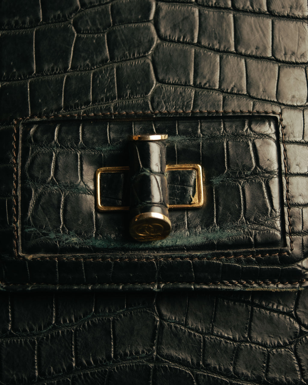 -SPECIAL- “GUCCI“ 70’s Crocodile turn lock handbag
