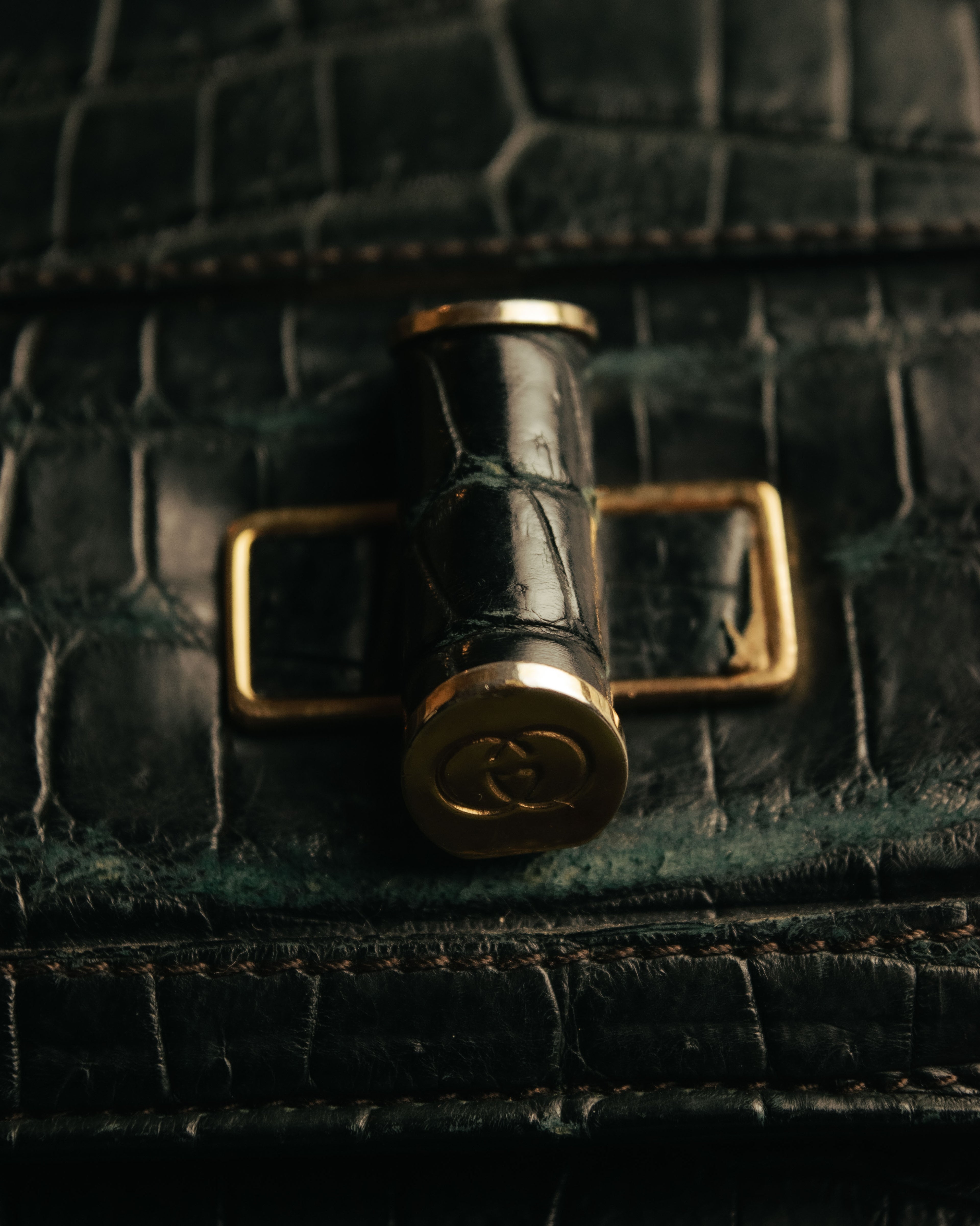 -SPECIAL- “GUCCI“ 70’s Crocodile turn lock handbag