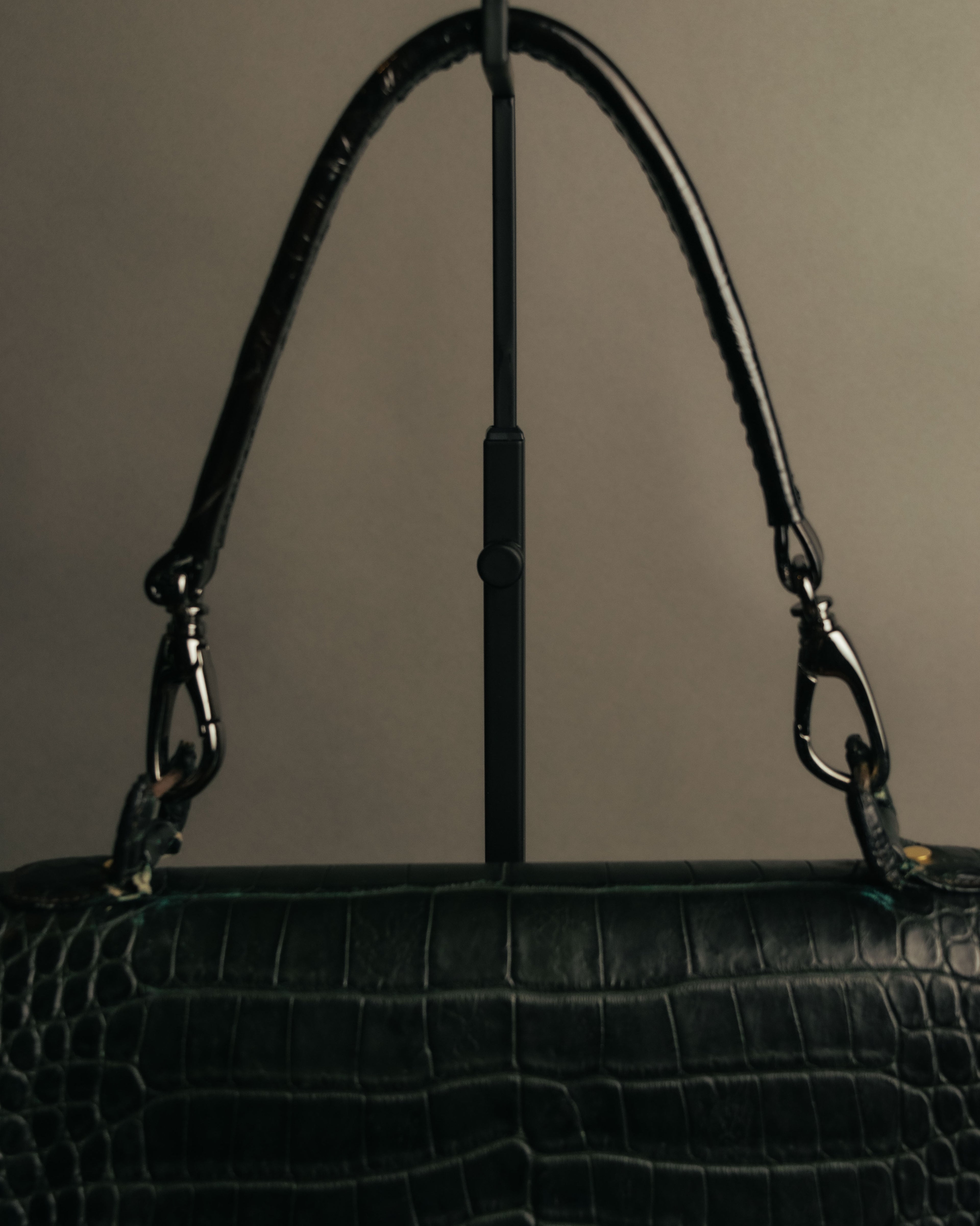 -SPECIAL- “GUCCI“ 70’s Crocodile turn lock handbag