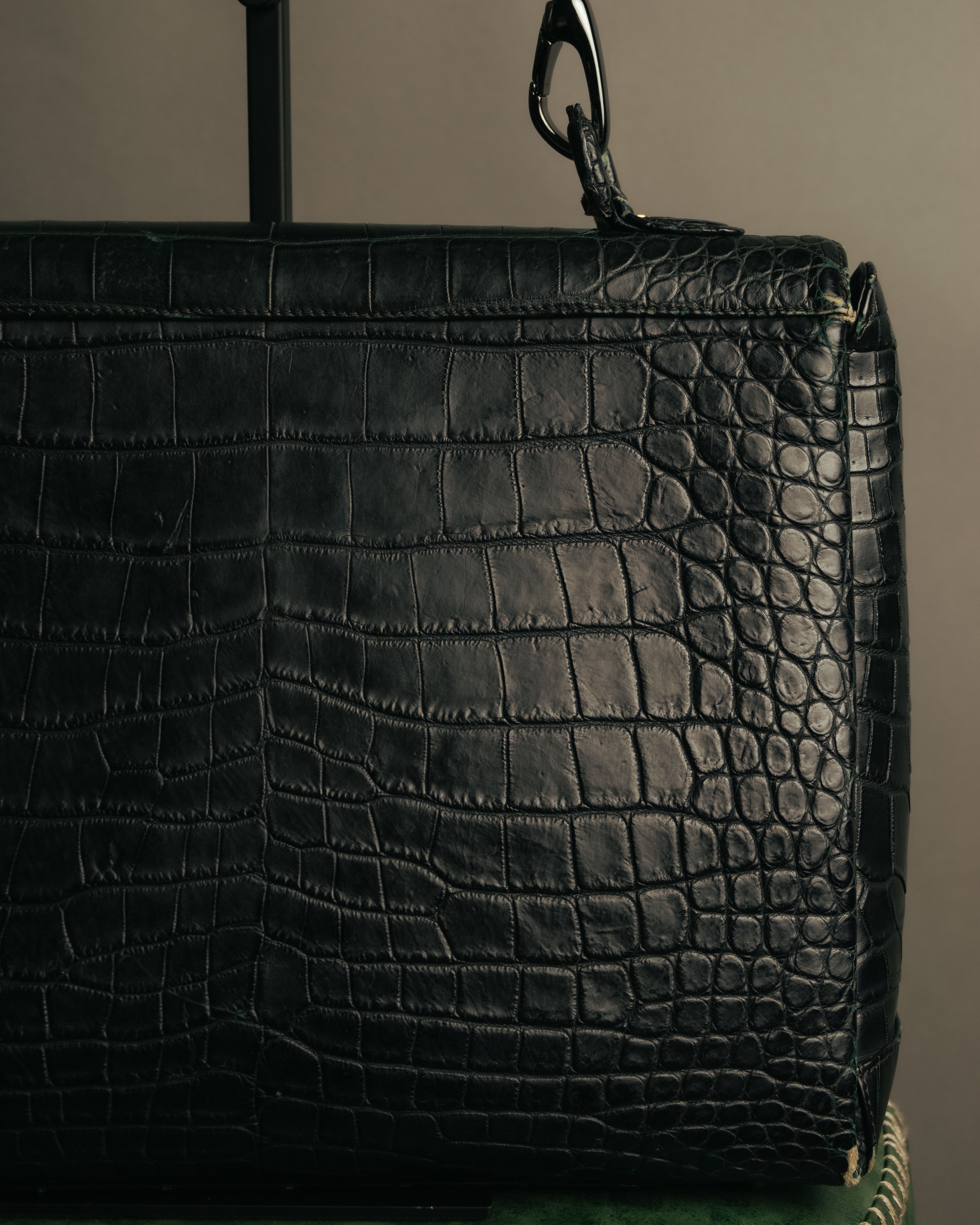 -SPECIAL- “GUCCI“ 70’s Crocodile turn lock handbag
