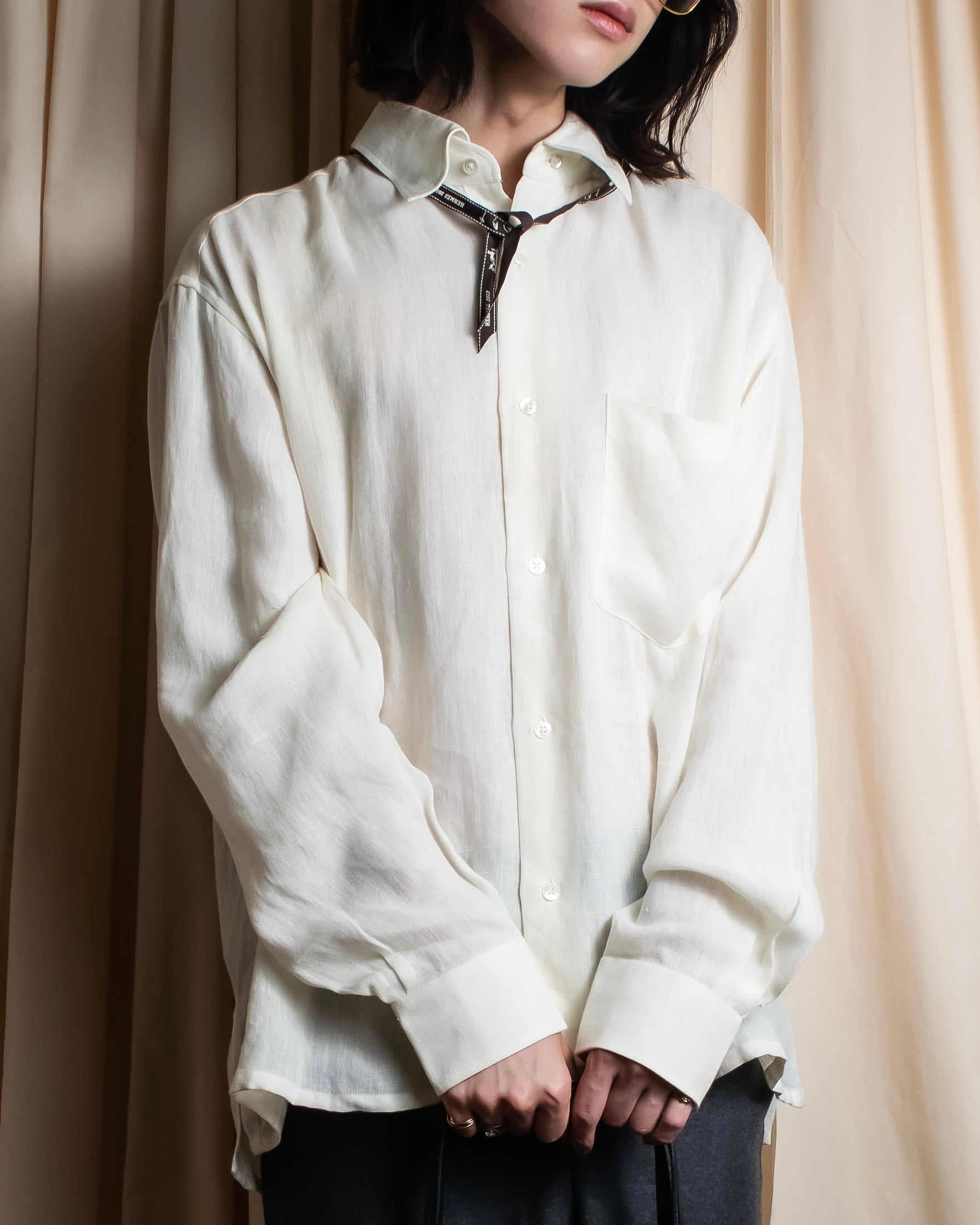 "HERMES" Detachable collar linen shirt