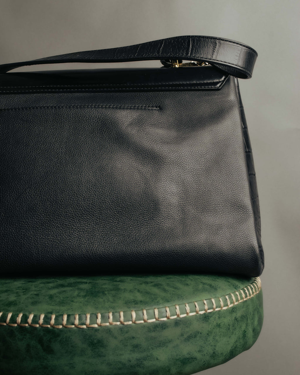 -SPECIAL- “BALENCIAGA” 2013-17 Le dix mixed leather shoulder bag