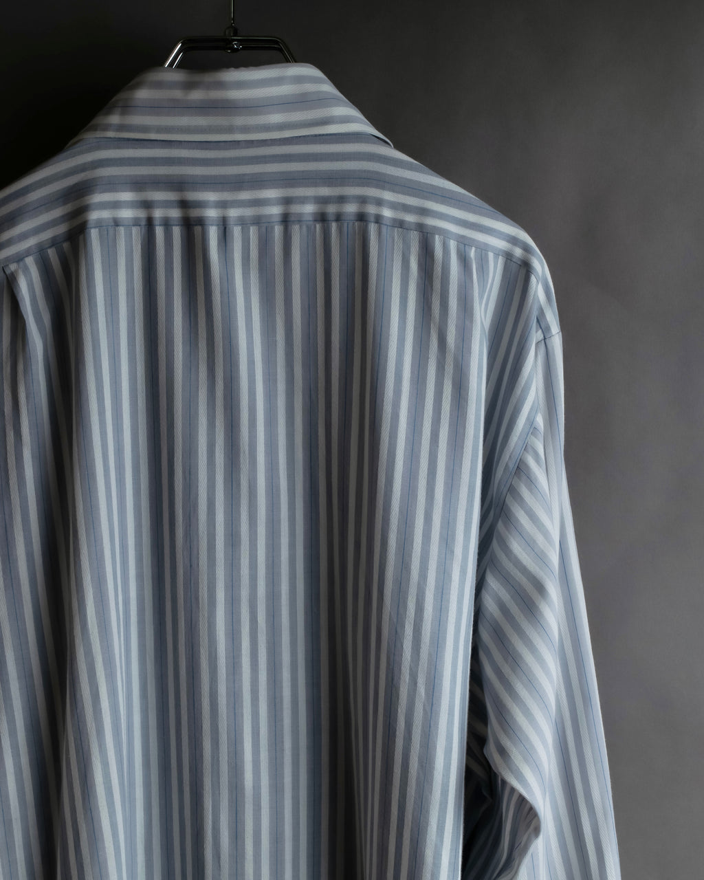 "Vintage multi-stripe pattern shirt"