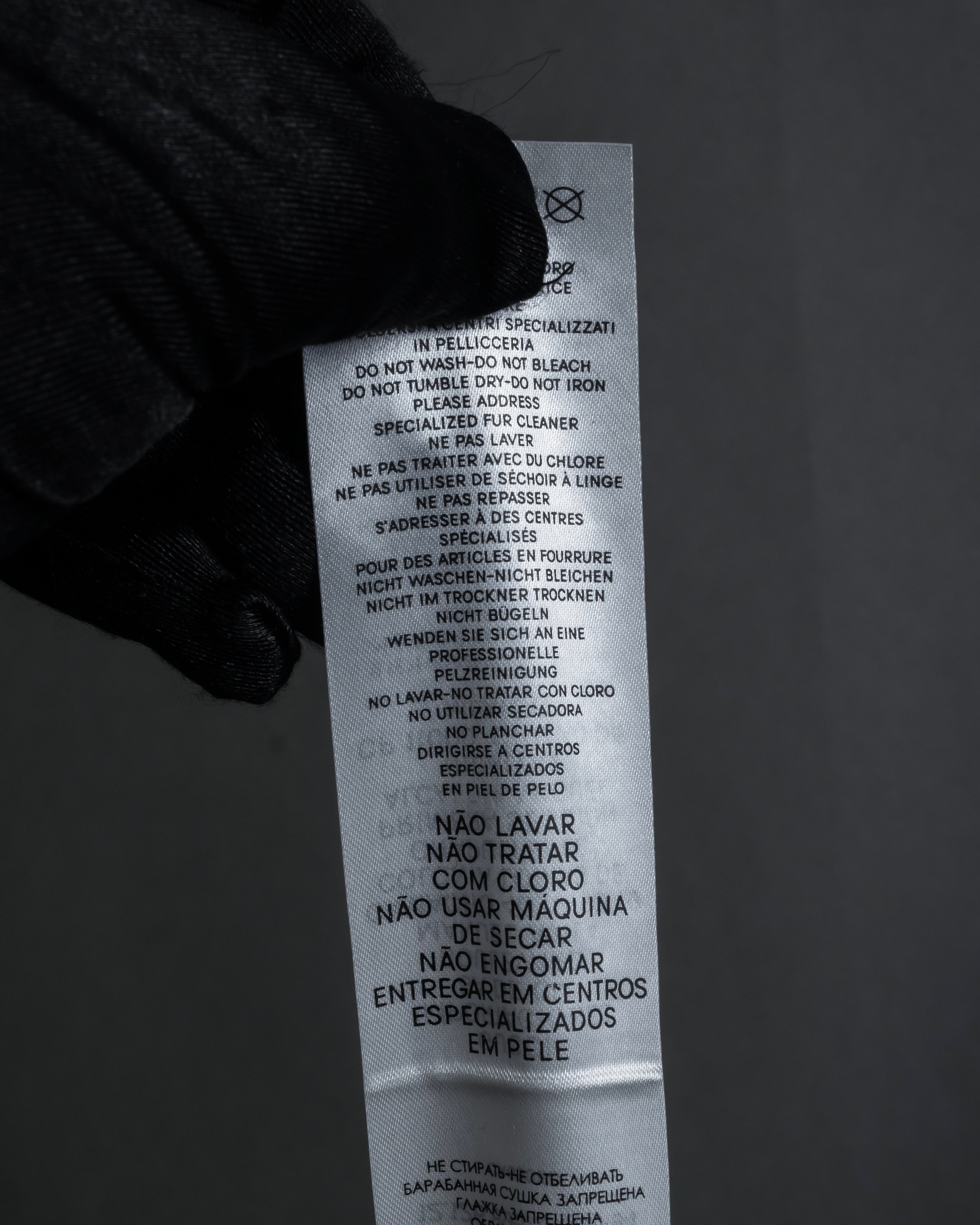 "BOTTEGA VENETA" Long-haired fur design leather gloves