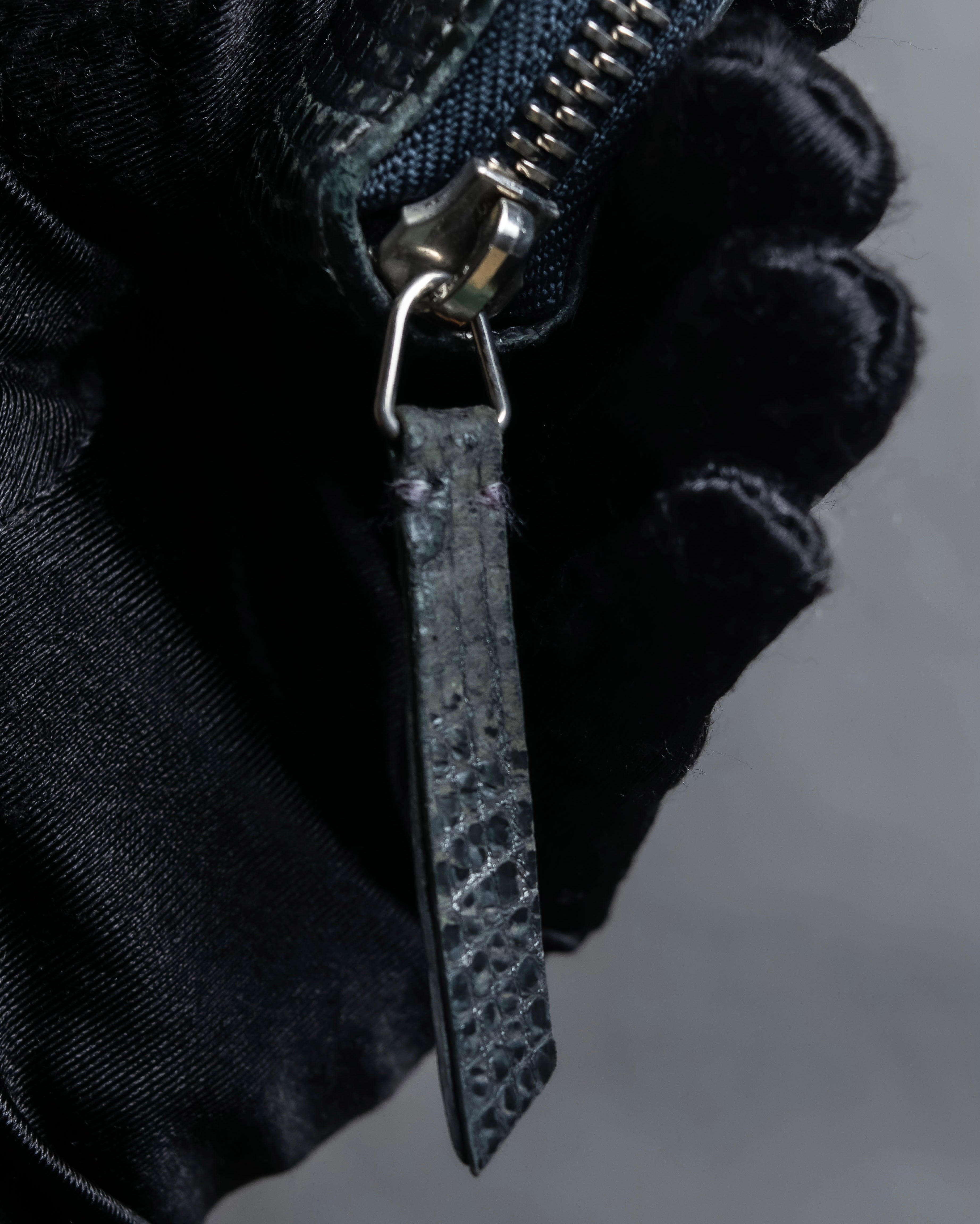 "MAISON MARGIELA" Lizard-embossed leather long wallet