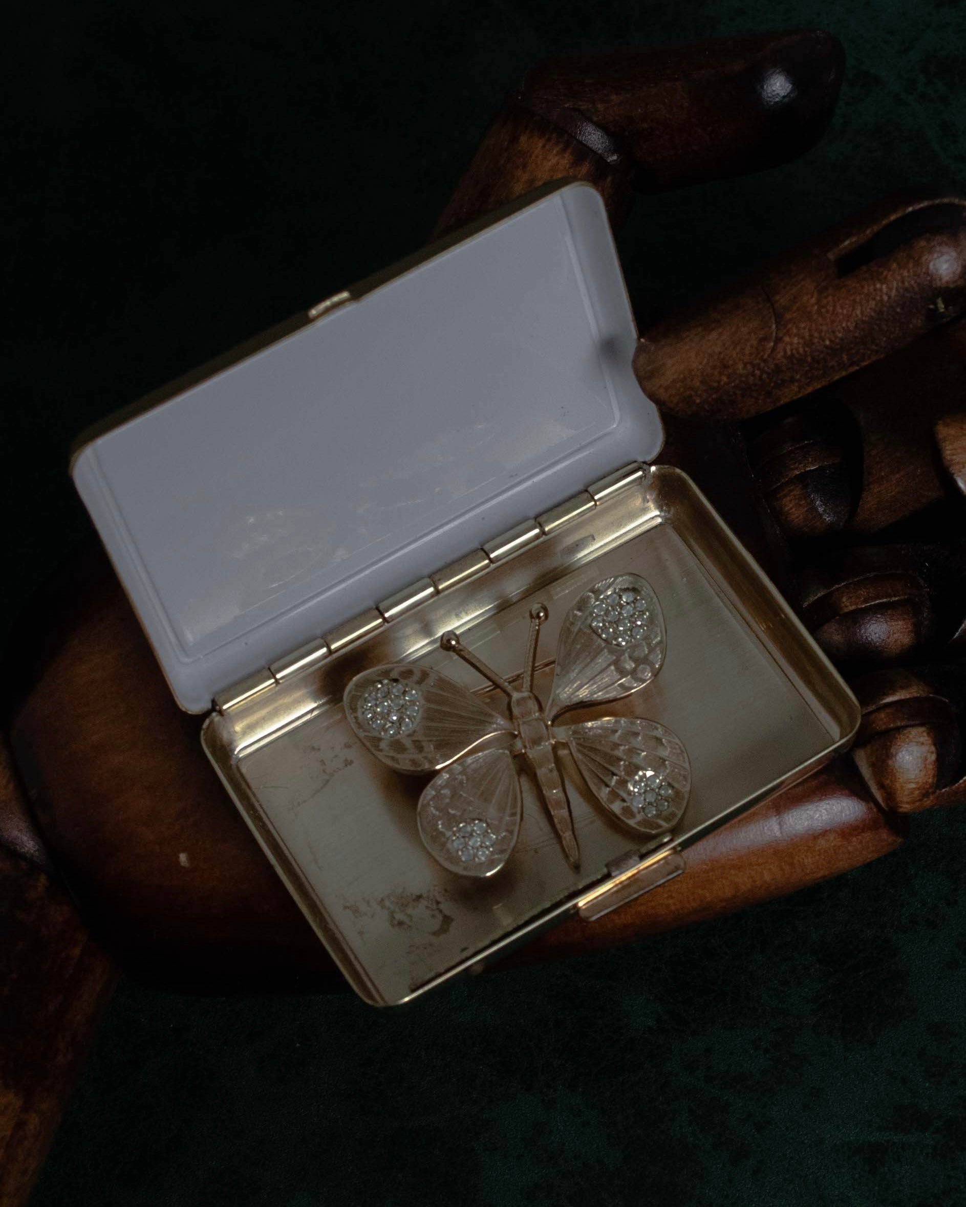 "LOEWE" Anagram logo design antique style accessory case