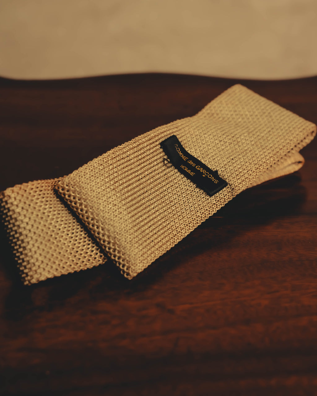 “COMME des GARÇONS HOMME”
80’s-90’s open-knit square-end necktie
