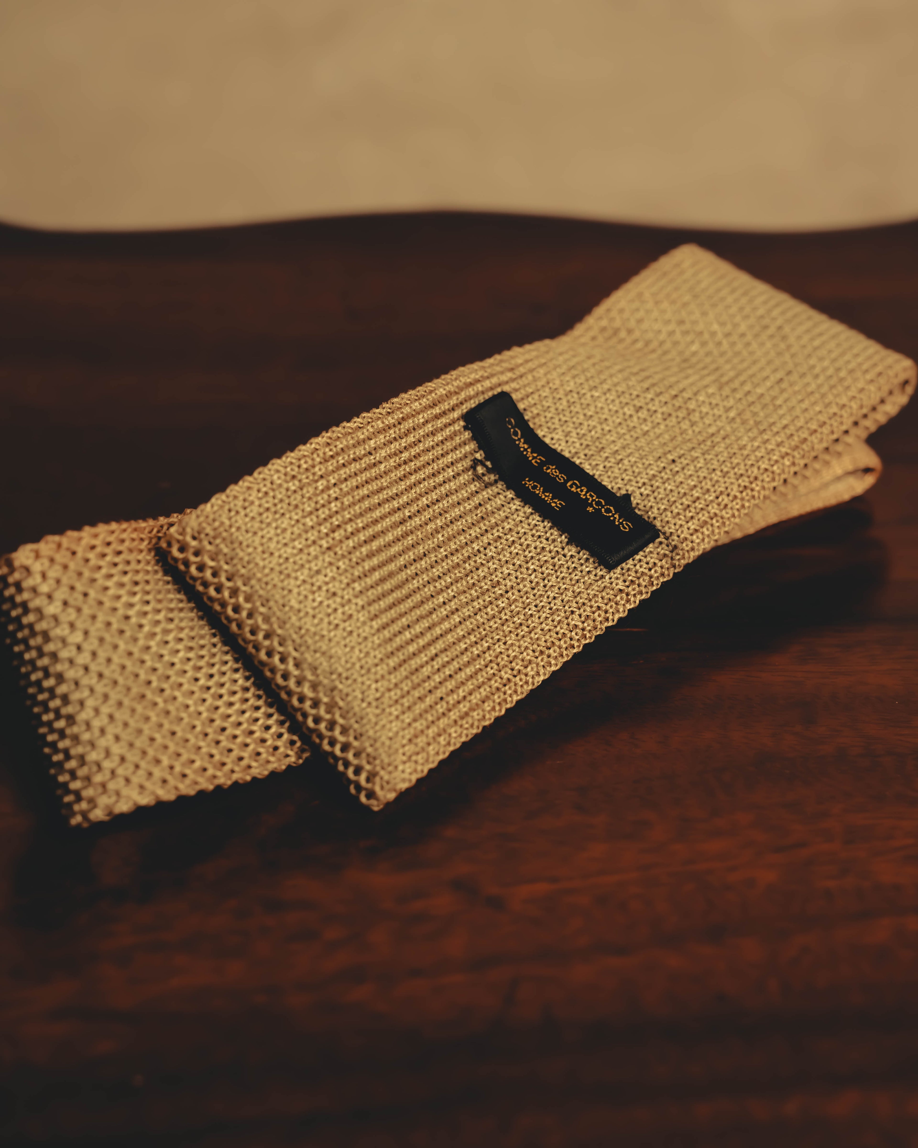 “COMME des GARÇONS HOMME”
80’s-90’s open-knit square-end necktie