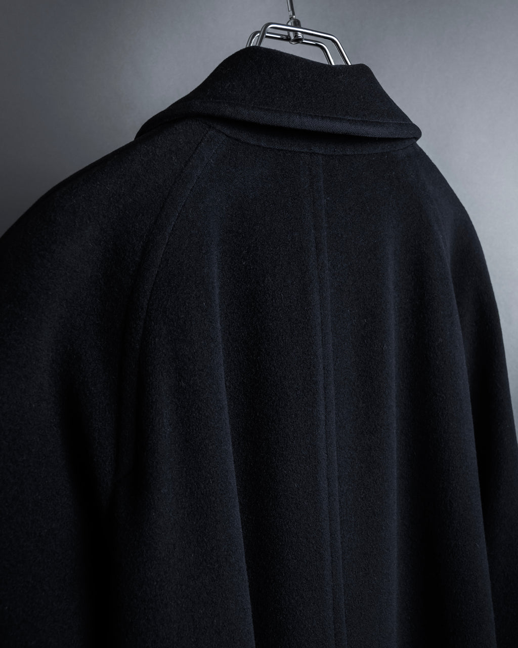 "BURBERRYS" High density wool stand collar coat