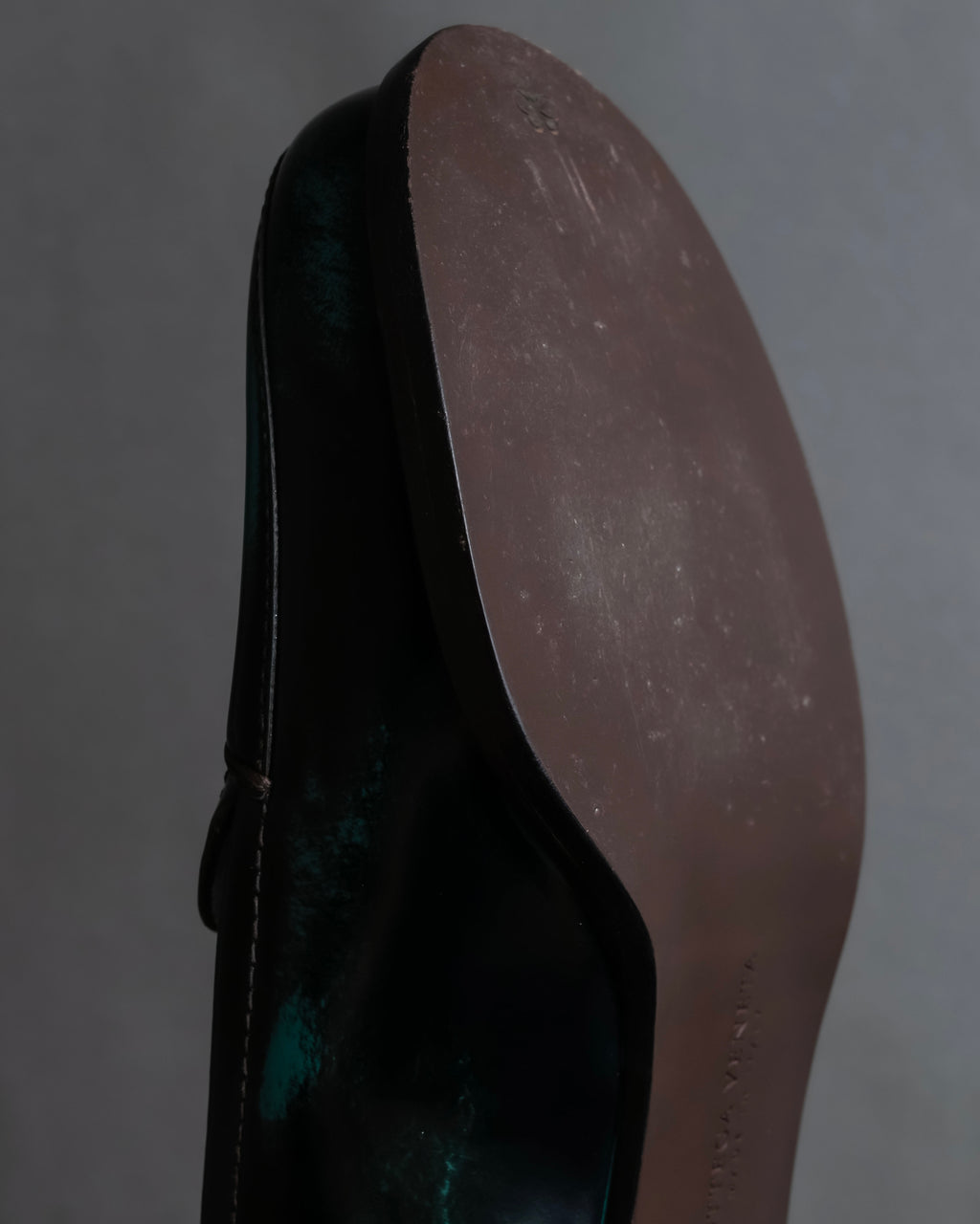 "BOTTEGA VENETA" Gradient emerald color leather loafers